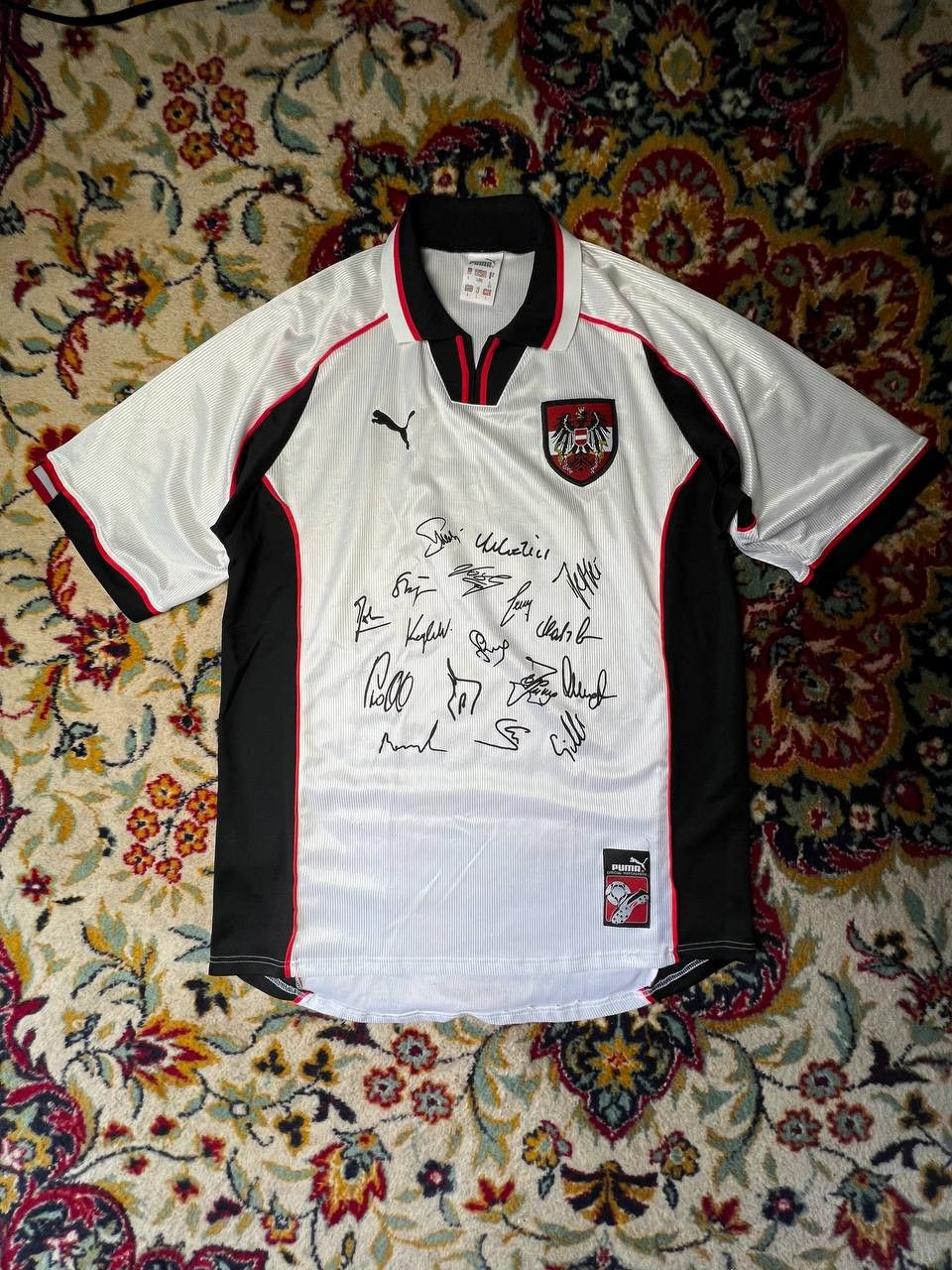Puma × Vintage Austria 1998 - 2000 Home football Puma shirt Autographs Size US L / EU 52-54 / 3 - 1 Thumbnail