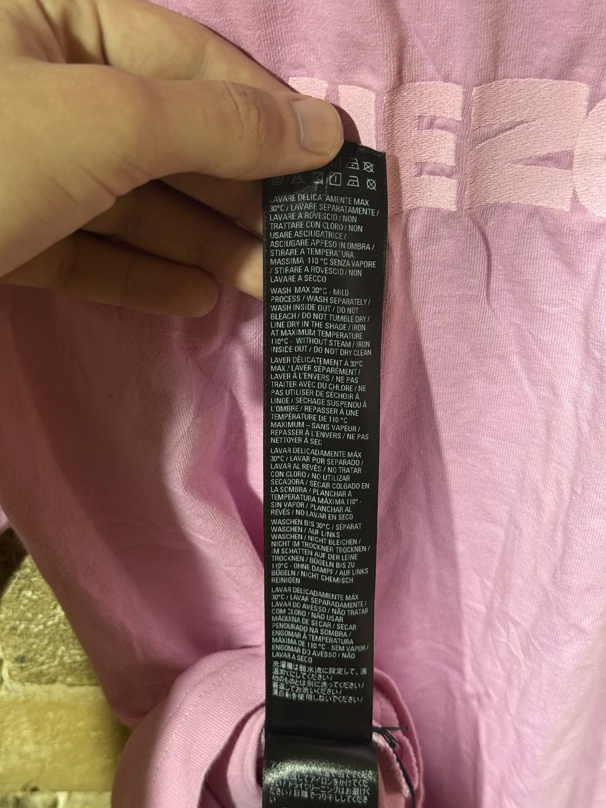 Balenciaga balenciaga pink flip logo tee Size US M / EU 48-50 / 2 - 8 Thumbnail