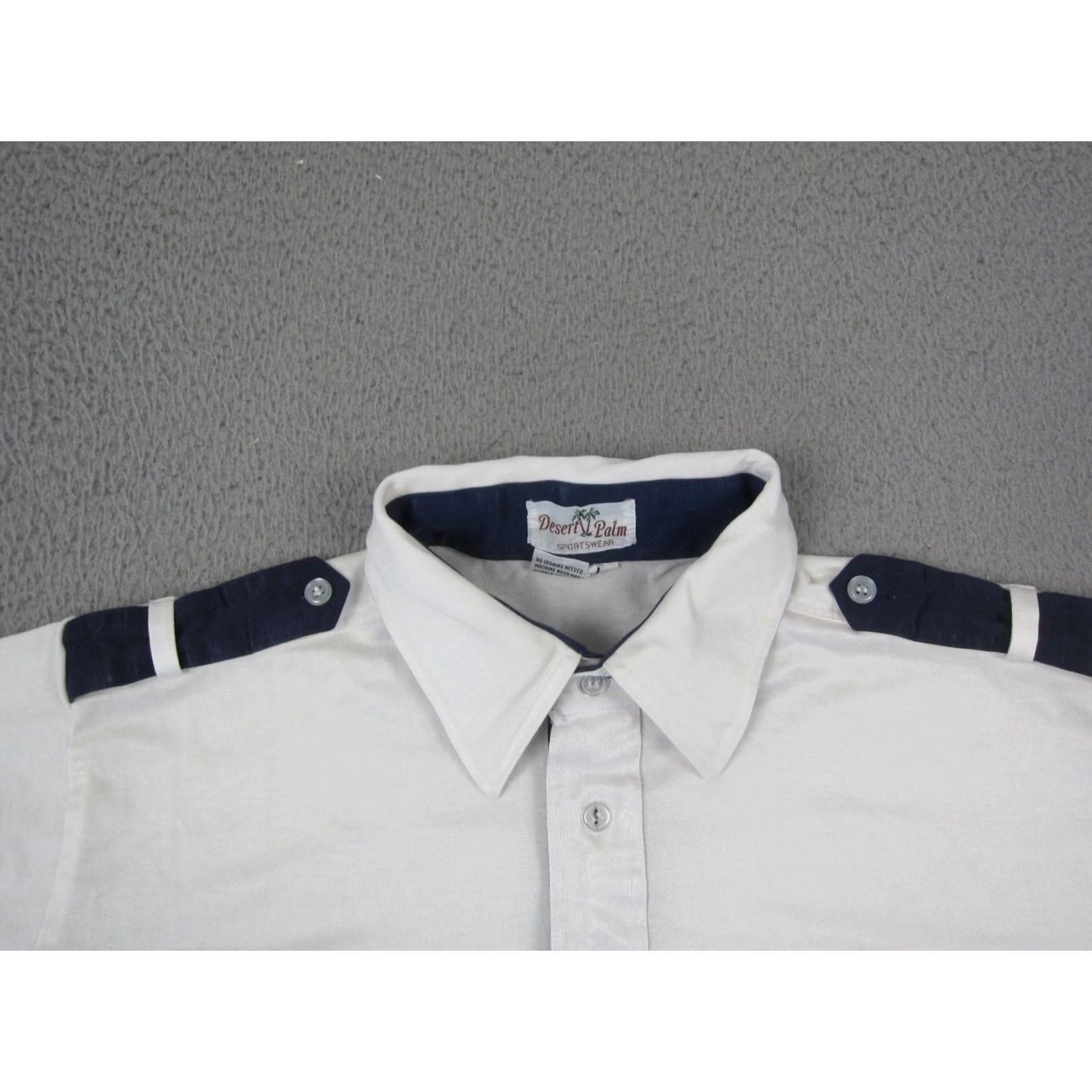 Vintage VINTAGE Desert Palm Polo Shirt Mens L White Blue 80s 90s Polo Shirt Mens L White Blue 80s 90s Size US L / EU 52-54 / 3 - 2 Thumbnail