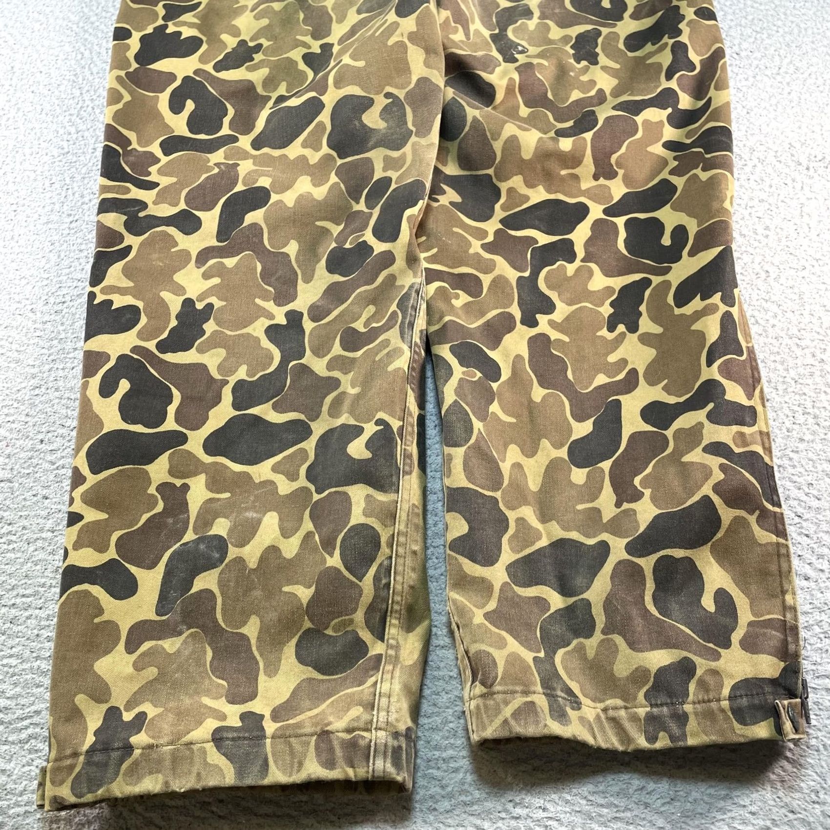Vintage VINTAGE Woolrich Gore Tex Pants Mens Large Brown Frogskin Camo Waterproof USA Pants Mens L Brown Camo 80s 90s USA Woolrich Gore-Tex Rain Workwear Mens Size US 33 - 7 Thumbnail