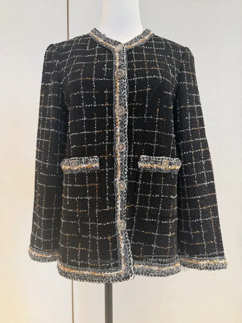 Chanel Chanel 17S Black Current Robot Jacket Size XS / US 0-2 / IT 36-38 - 1 Thumbnail