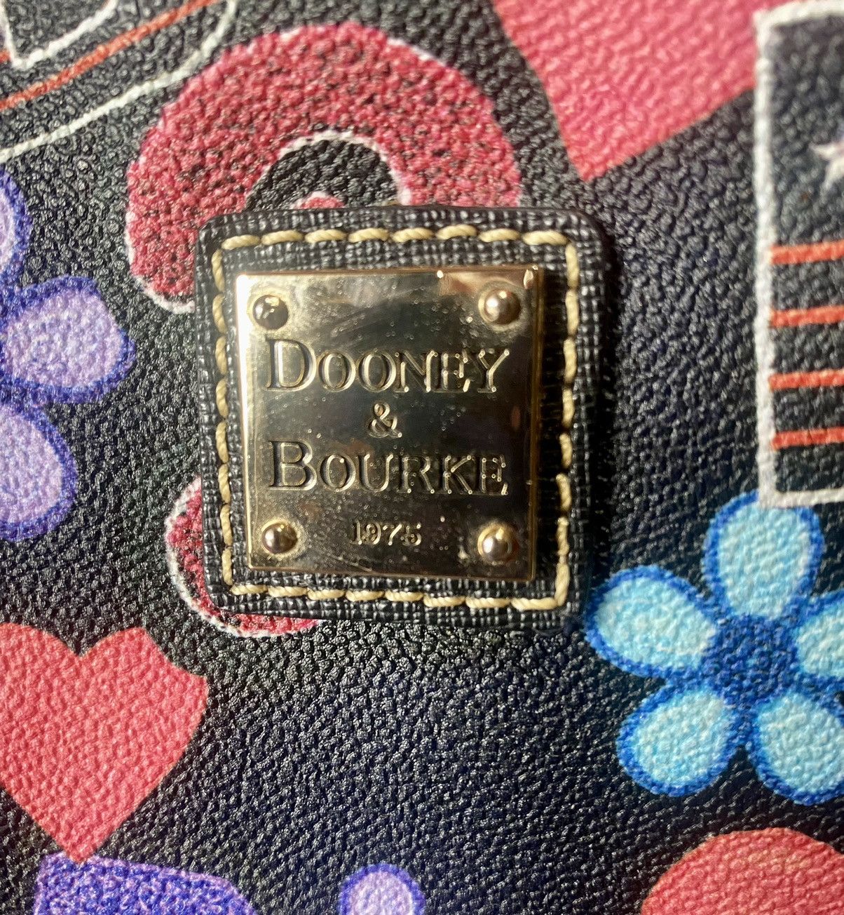 Dooney & Bourke Dooney & Bourke multicolor letter purse! Size ONE SIZE - 2 Thumbnail