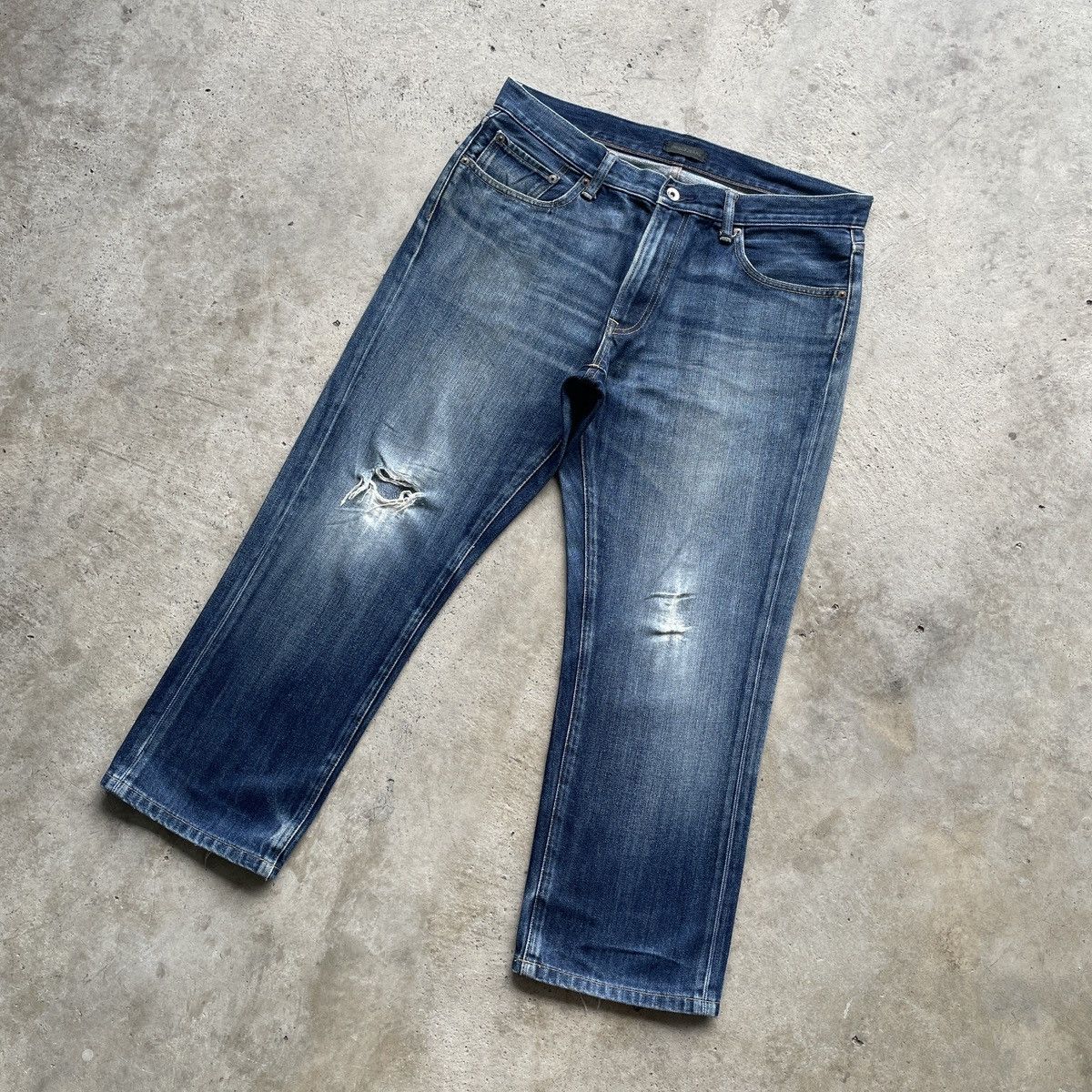 Japanese Brand W36 Vintage Japanese Distressed Jeans Faded Denim Pants Size US 36 / EU 52 - 2 Thumbnail