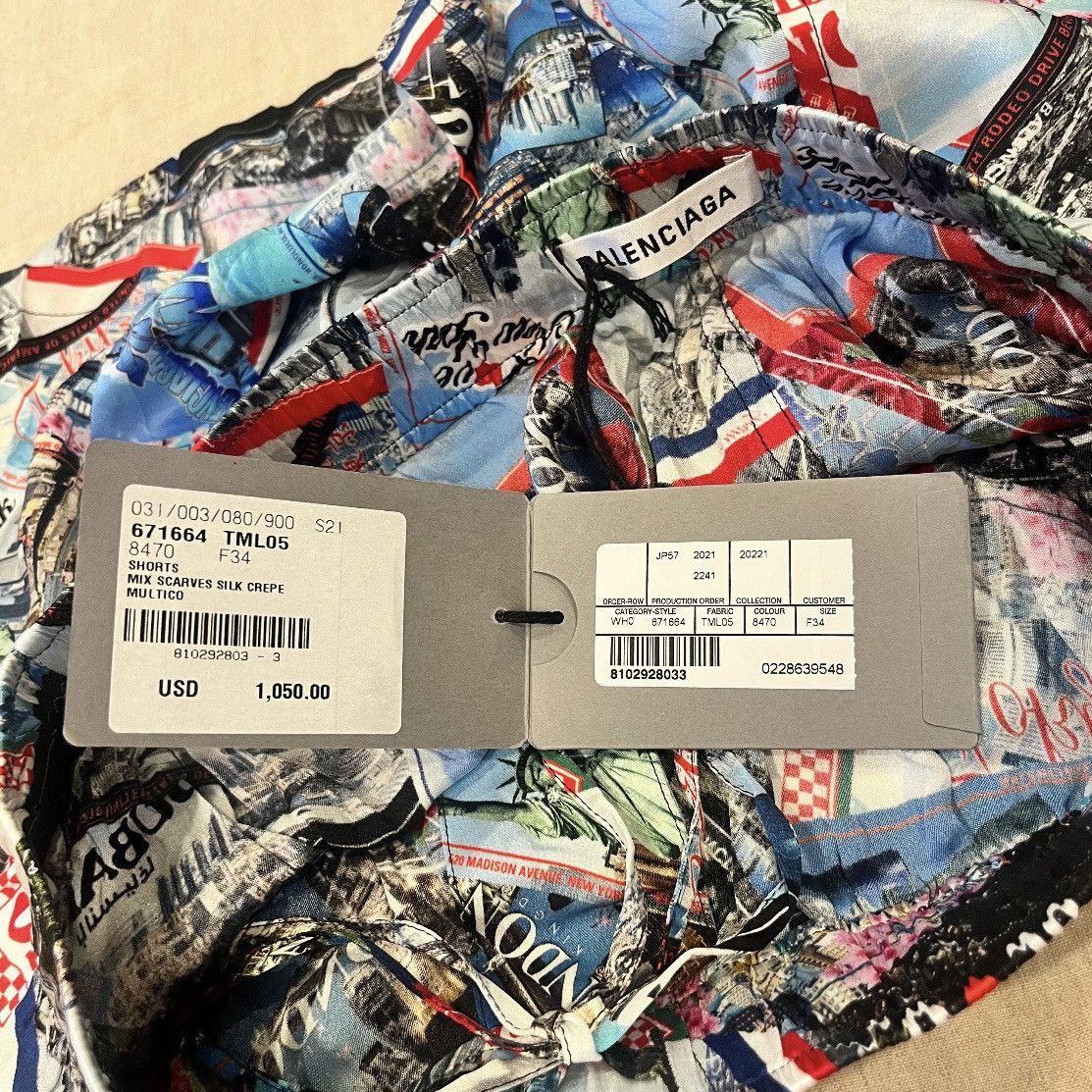 Balenciaga $1050 Balenciaga Logo Postcard Print Silk Shorts, Size 44 Size US 28 / EU 44 - 11 Thumbnail
