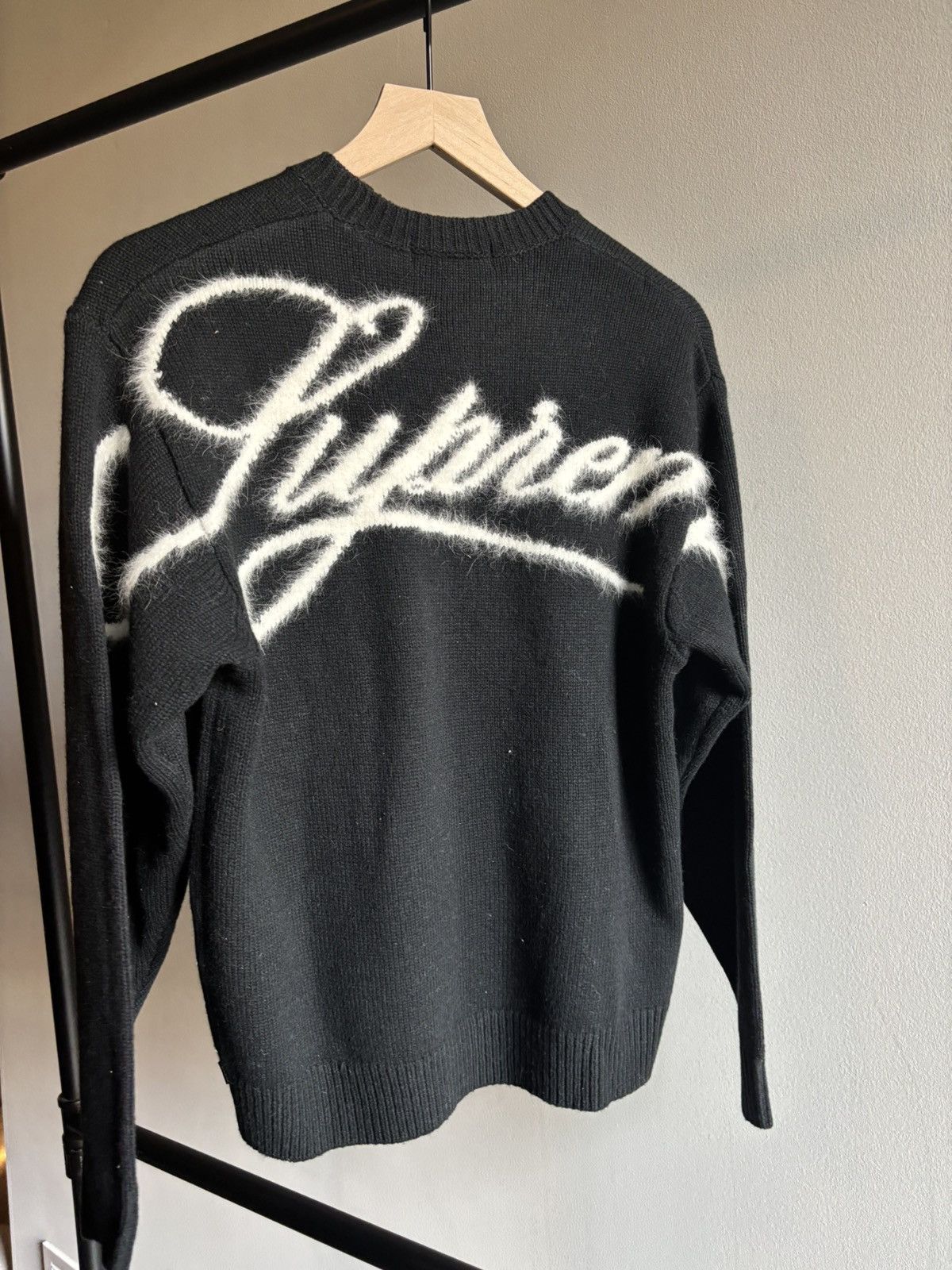Supreme Supreme Angora script sweater Size US S / EU 44-46 / 1 - 2 Thumbnail