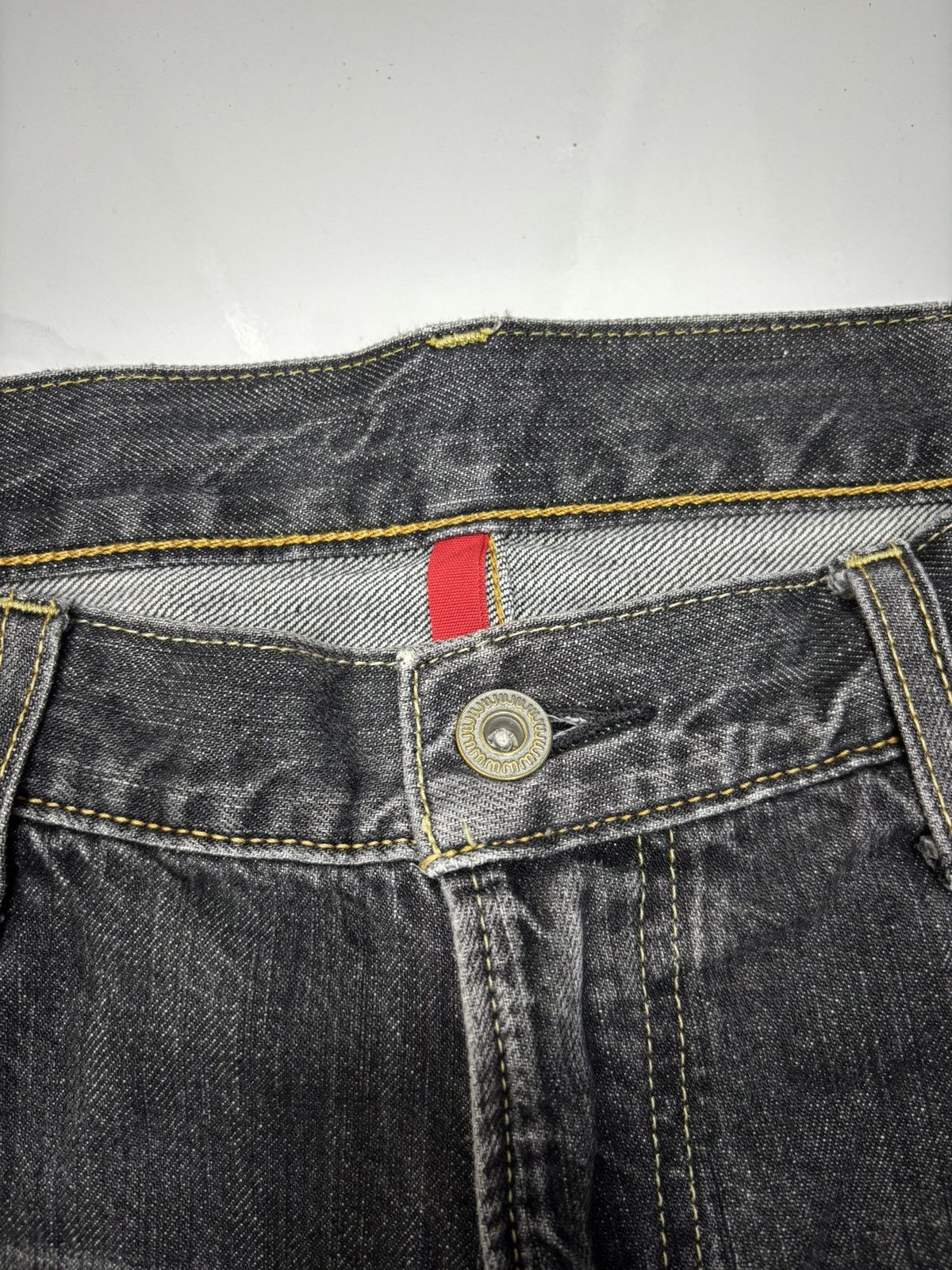Undercover × Uniqlo VINTAGE UNIQLO S002 JAPAN FADED BLACK LOOSE JEANS Size US 37 - 10 Thumbnail