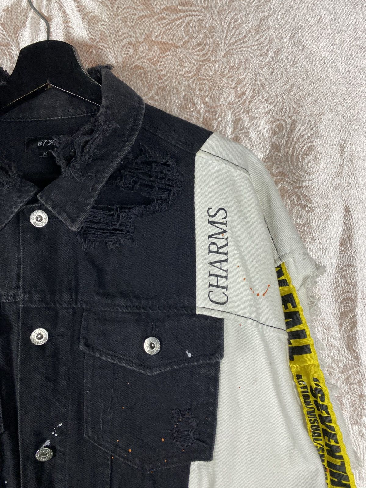 Japanese Brand RE730 Distressed Split Color Denim Jacket Black White Size US XL / EU 56 / 4 - 6 Thumbnail