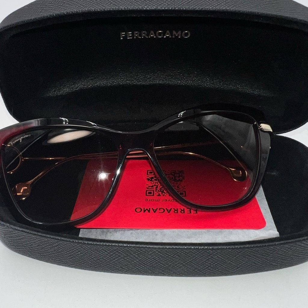 Salvatore Ferragamo Ferragamo Cat Eye Full Inclusion Sunglasses Size ONE SIZE - 4 Thumbnail