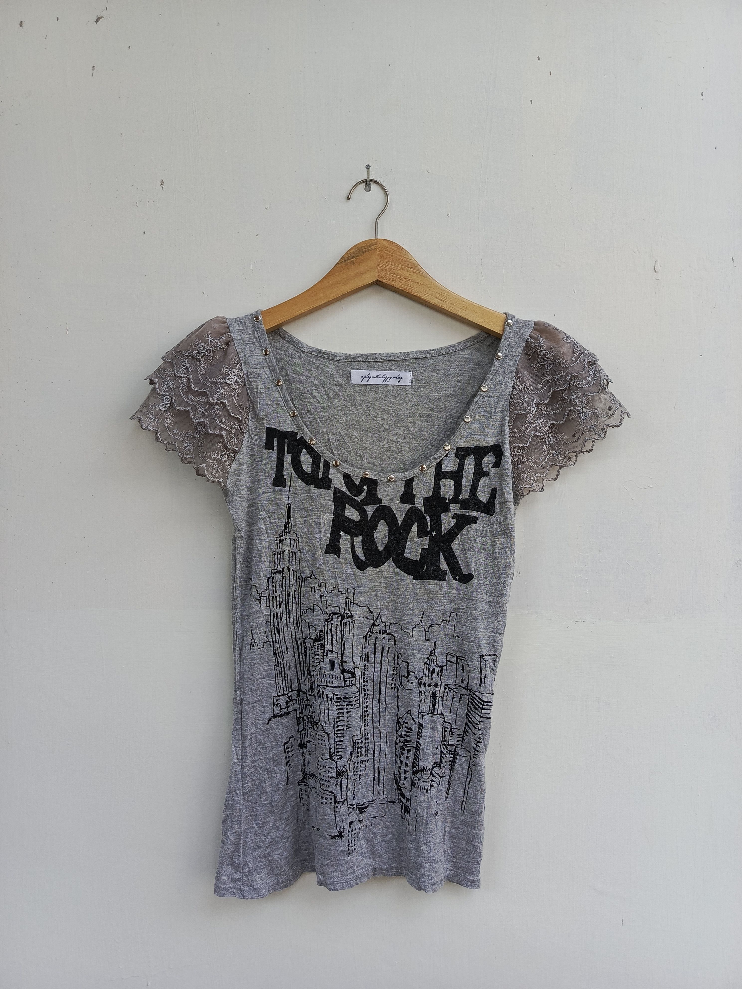 Other A play with a happy ending tshirt Size M / US 6-8 / IT 42-44 - 1 Thumbnail