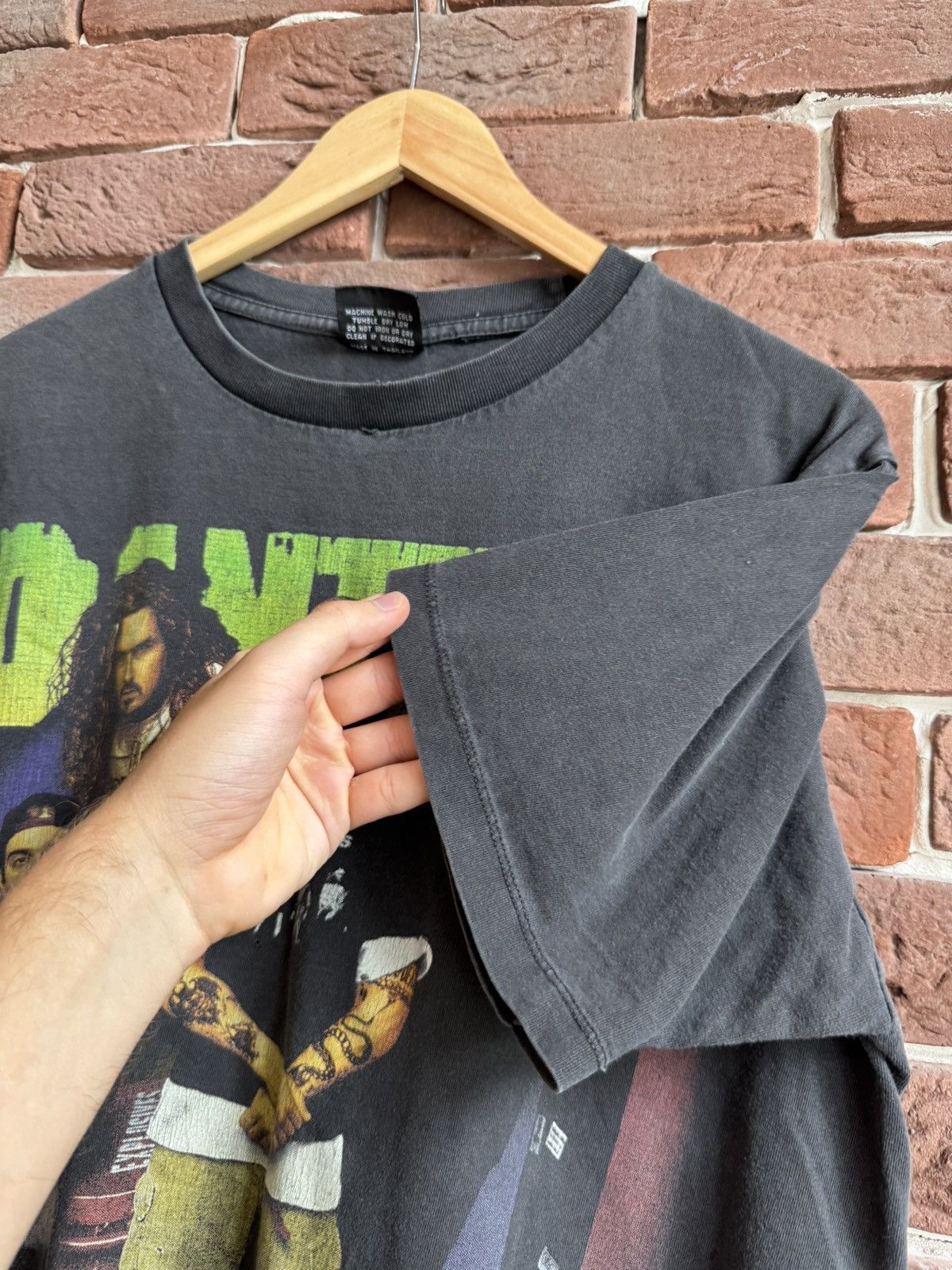Band Tees Rare Vintage Pantera Far Beyond Tee Metal Band Grail 90s Size US L / EU 52-54 / 3 - 8 Thumbnail