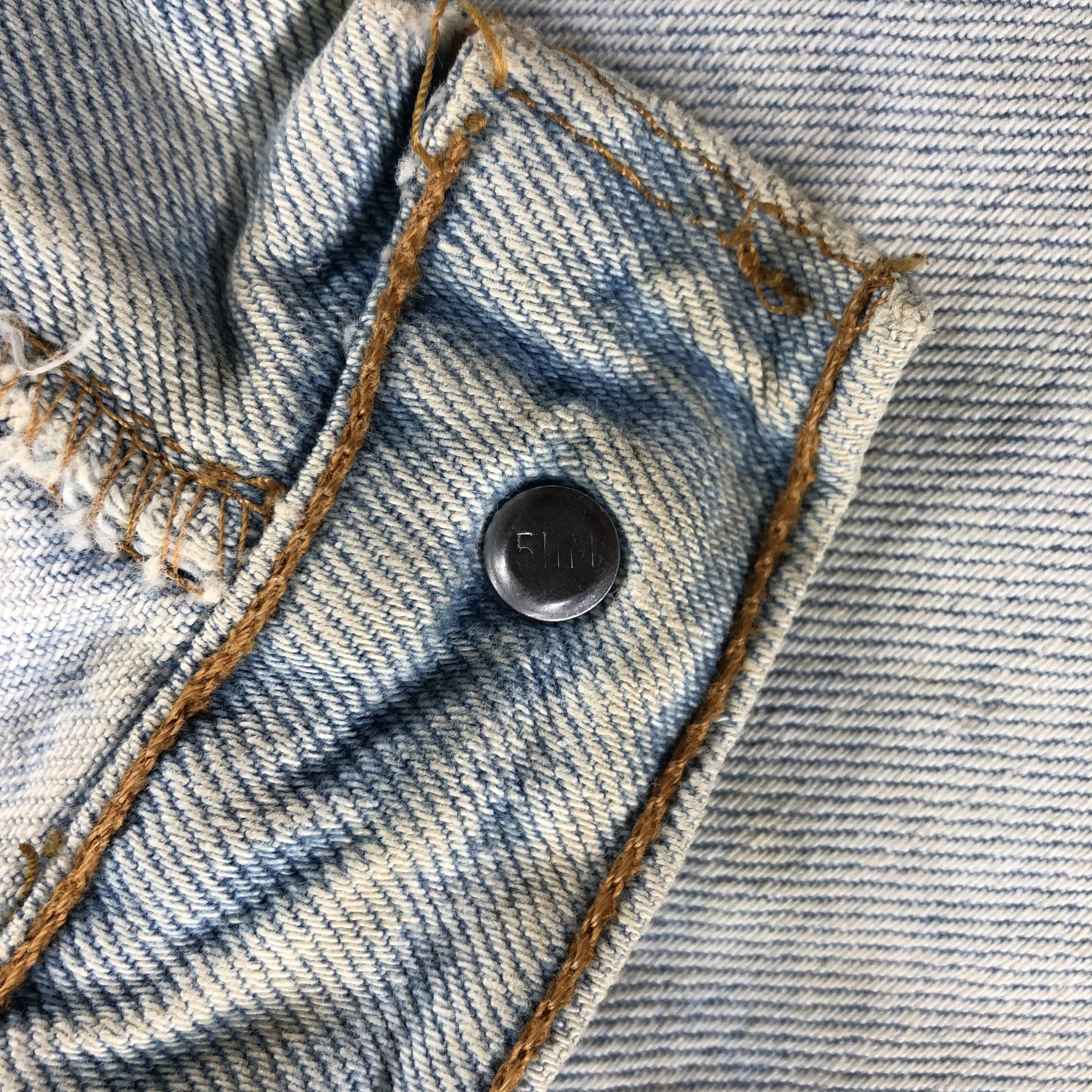 Levi's 90s Vintage Light Wash Levis 555 Jeans-J2375 Size US 32 / EU 48 - 11 Thumbnail