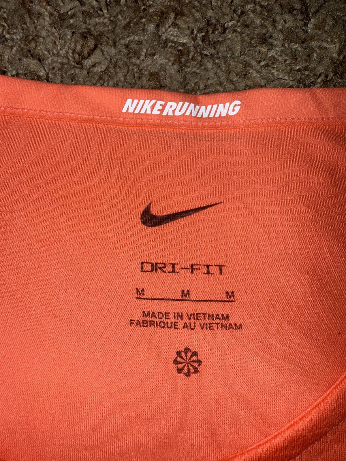 Nike Nike Rise 365 Men's Dri-FIT Short-Sleeve Running Top Sample Size US M / EU 48-50 / 2 - 7 Thumbnail