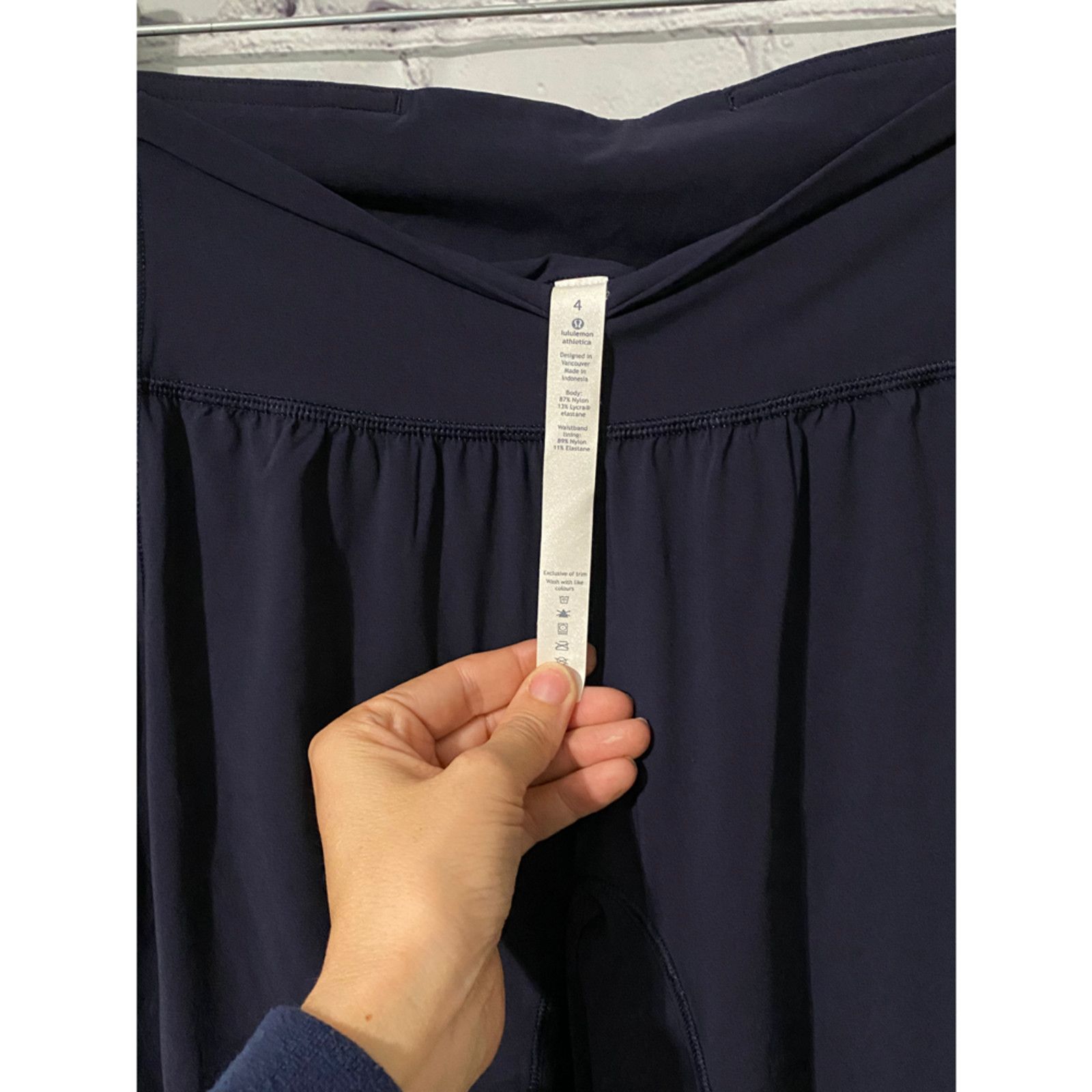 Lululemon Lululemon joggers size 4 Size US 26 / EU 42 - 6 Thumbnail
