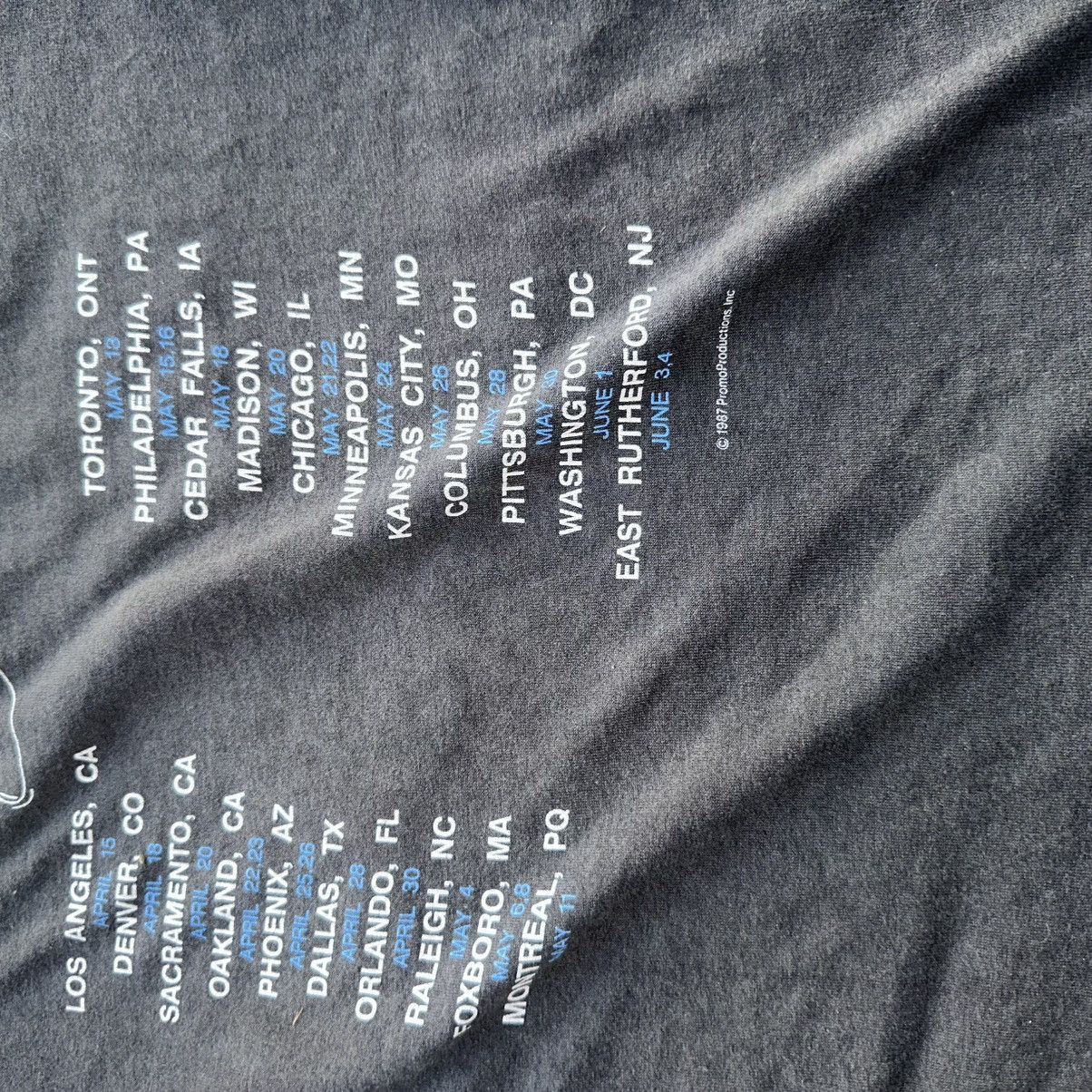 Vintage Vintage 1987 Pink Floyd tour shirt sz small faded smoked Size US S / EU 44-46 / 1 - 7 Thumbnail