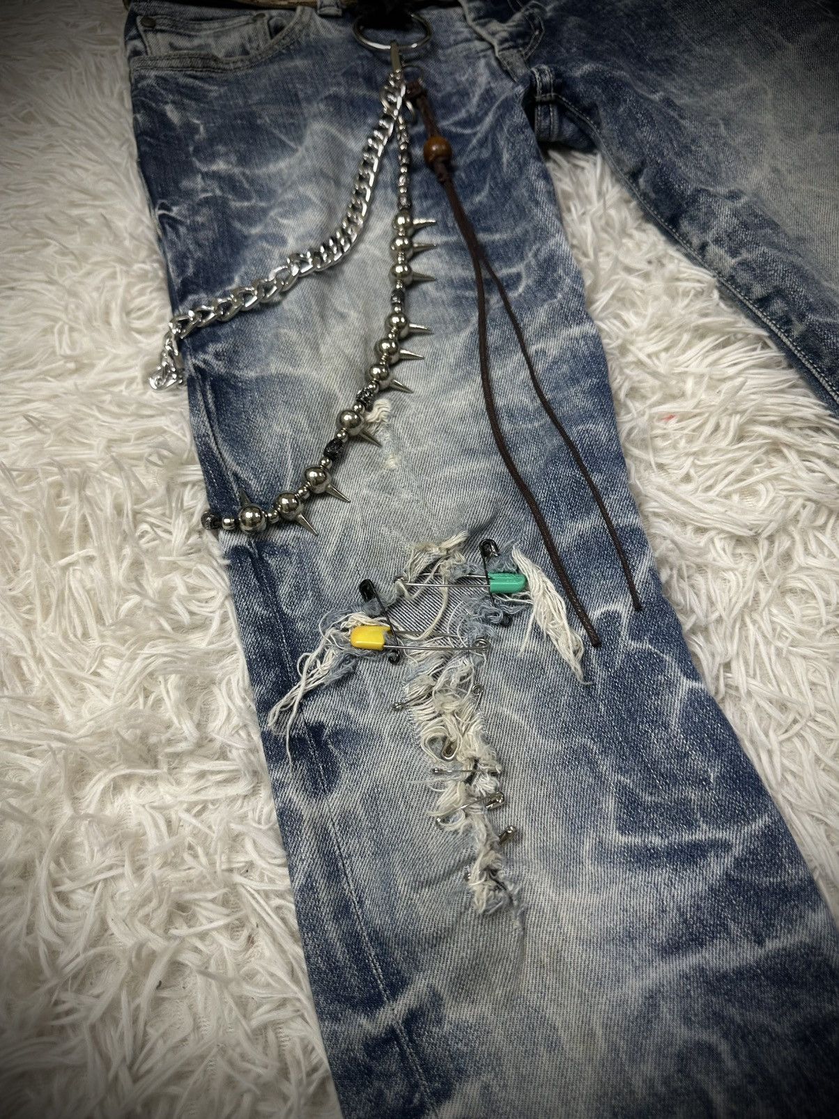 Tornado Mart rare 2000s tornado mart spiral distressed flare denim jeans Size US 32 / EU 48 - 3 Thumbnail