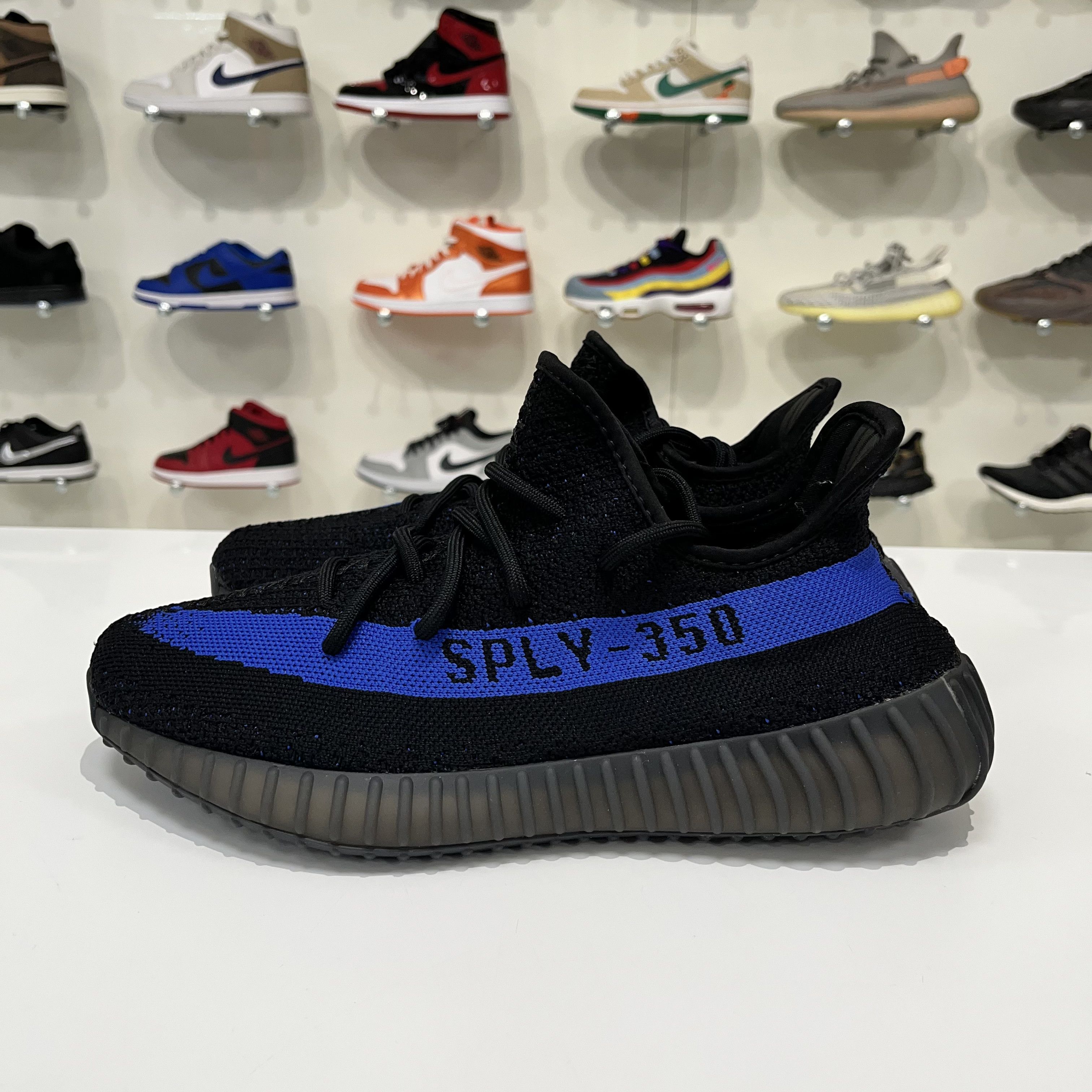 Adidas Adidas Yeezy Boost 350 V2 Dazzling Blue Size US 9.5 / EU 42-43 - 3 Thumbnail