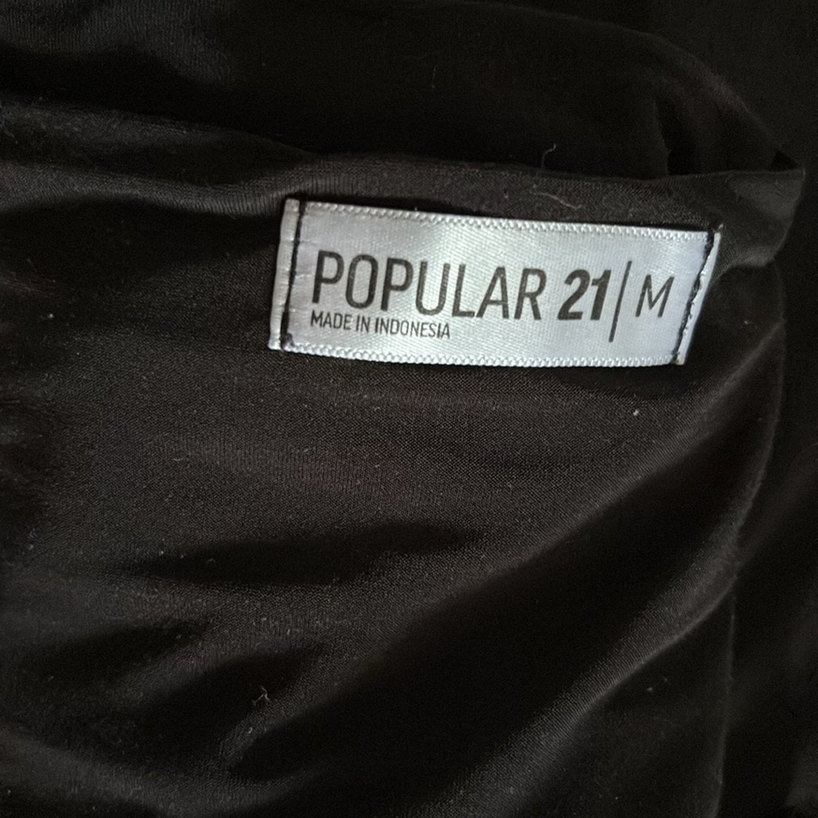 The Unbranded Brand Popular 21 Black Ruched 2 Piece Set Size Medium Size M / US 6-8 / IT 42-44 - 5 Thumbnail