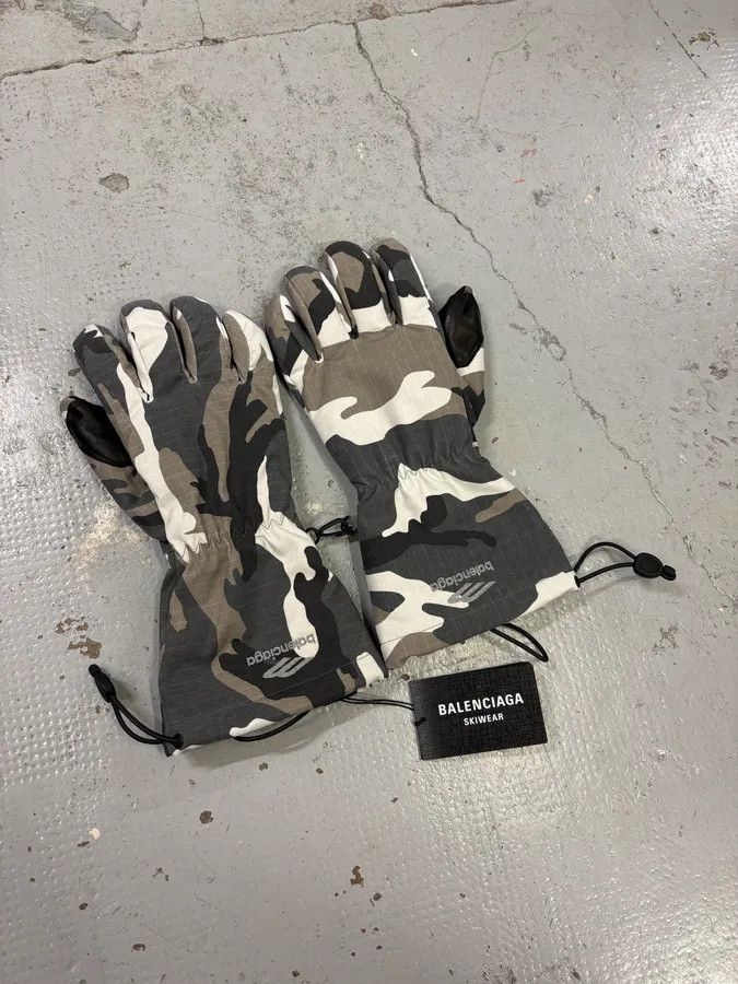 Balenciaga SS2025 Balenciaga Camo Pattern Ski Winter Gloves Size ONE SIZE - 4 Thumbnail