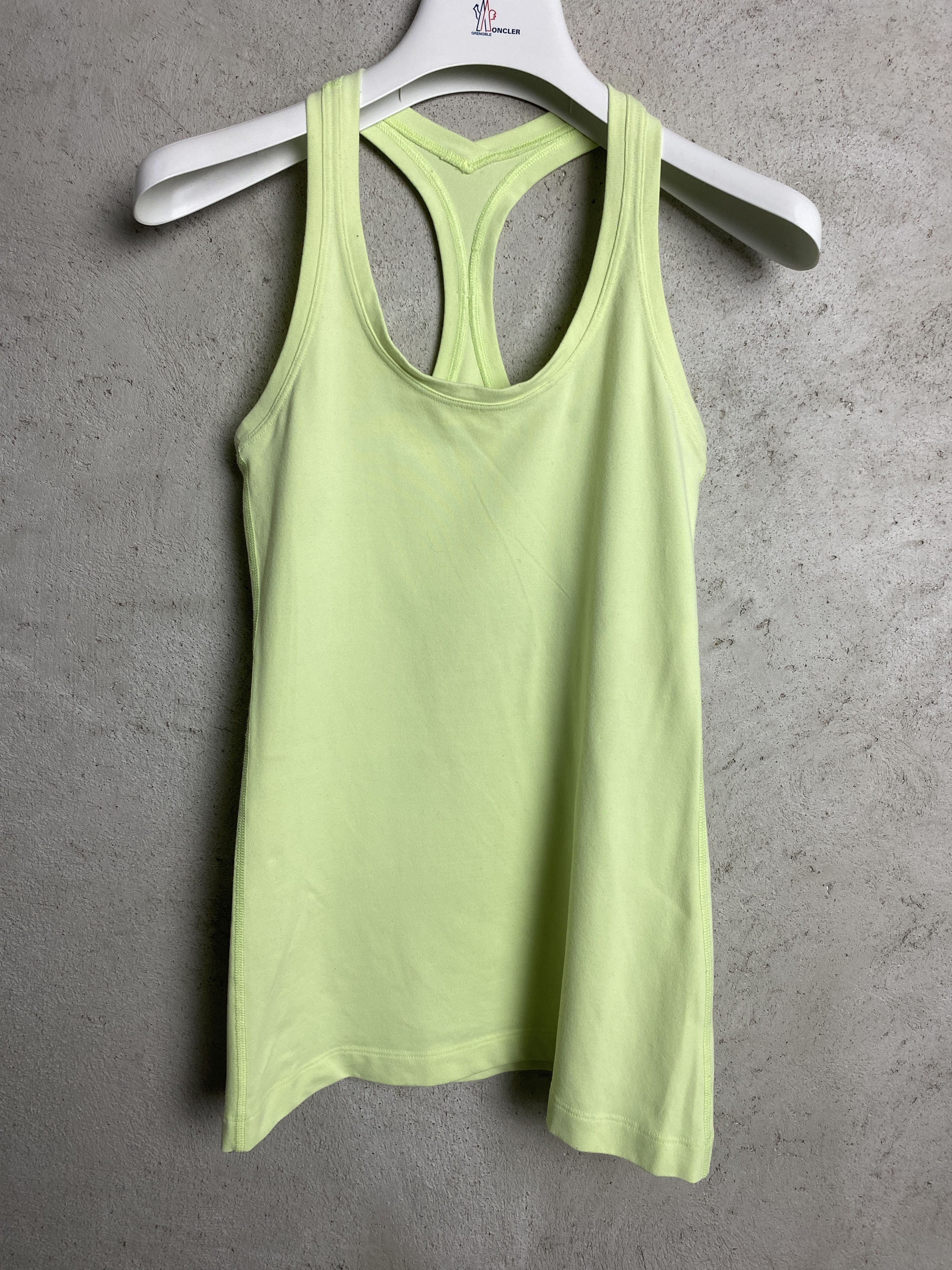 Lululemon Lululemon Racerback tank top t-shirt gym yoga pilates Size XS / US 0-2 / IT 36-38 - 2 Thumbnail