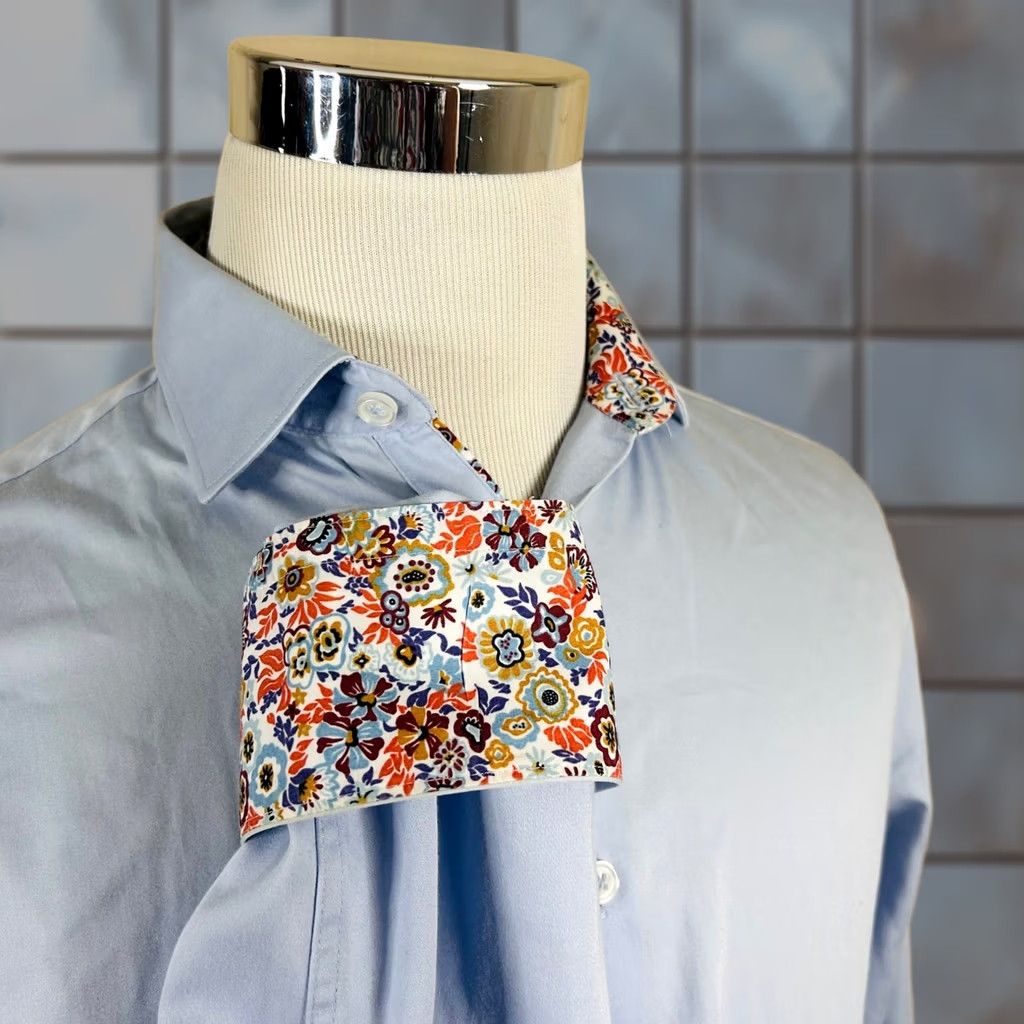 Vintage TM Lewin Dress Shirt Light Blue Floral 15.5 34.5 Slim 100% Cotton Barrel Cuff Mens Size 42R - 1 Thumbnail