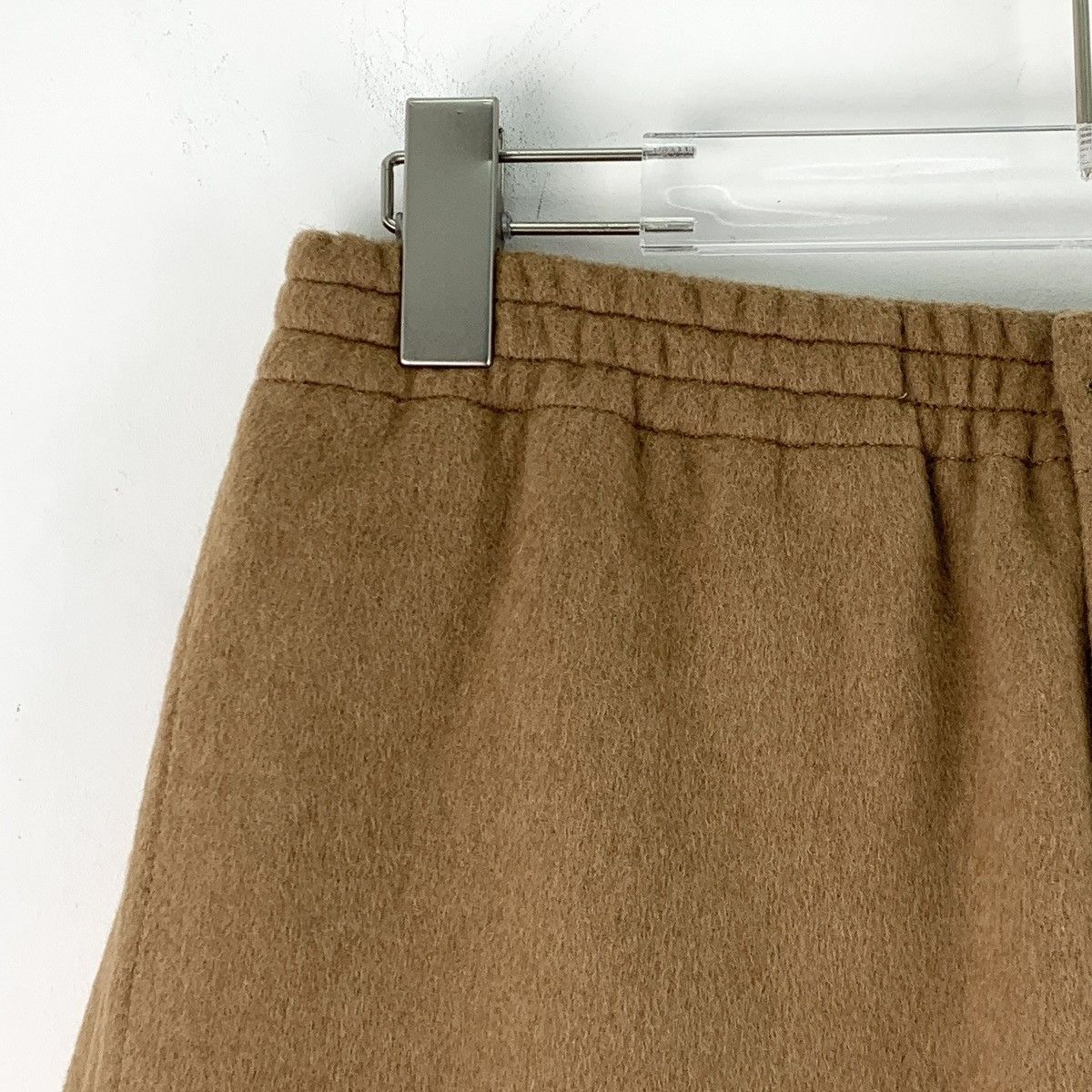 Louis Vuitton Louis Vuitton Leather Label Camel Hair Casual Shorts K26WX Size 25" / US 0 / IT 36 - 3 Thumbnail