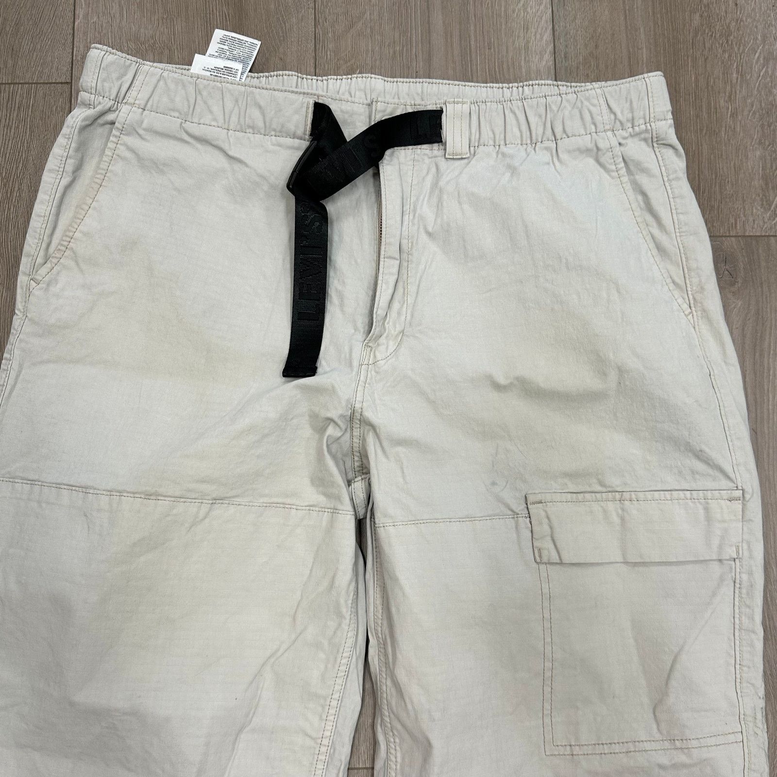 Levi's Levis Field Utility Cargo Pants size XL Tan Cream B13 Size US 34 / EU 50 - 3 Thumbnail