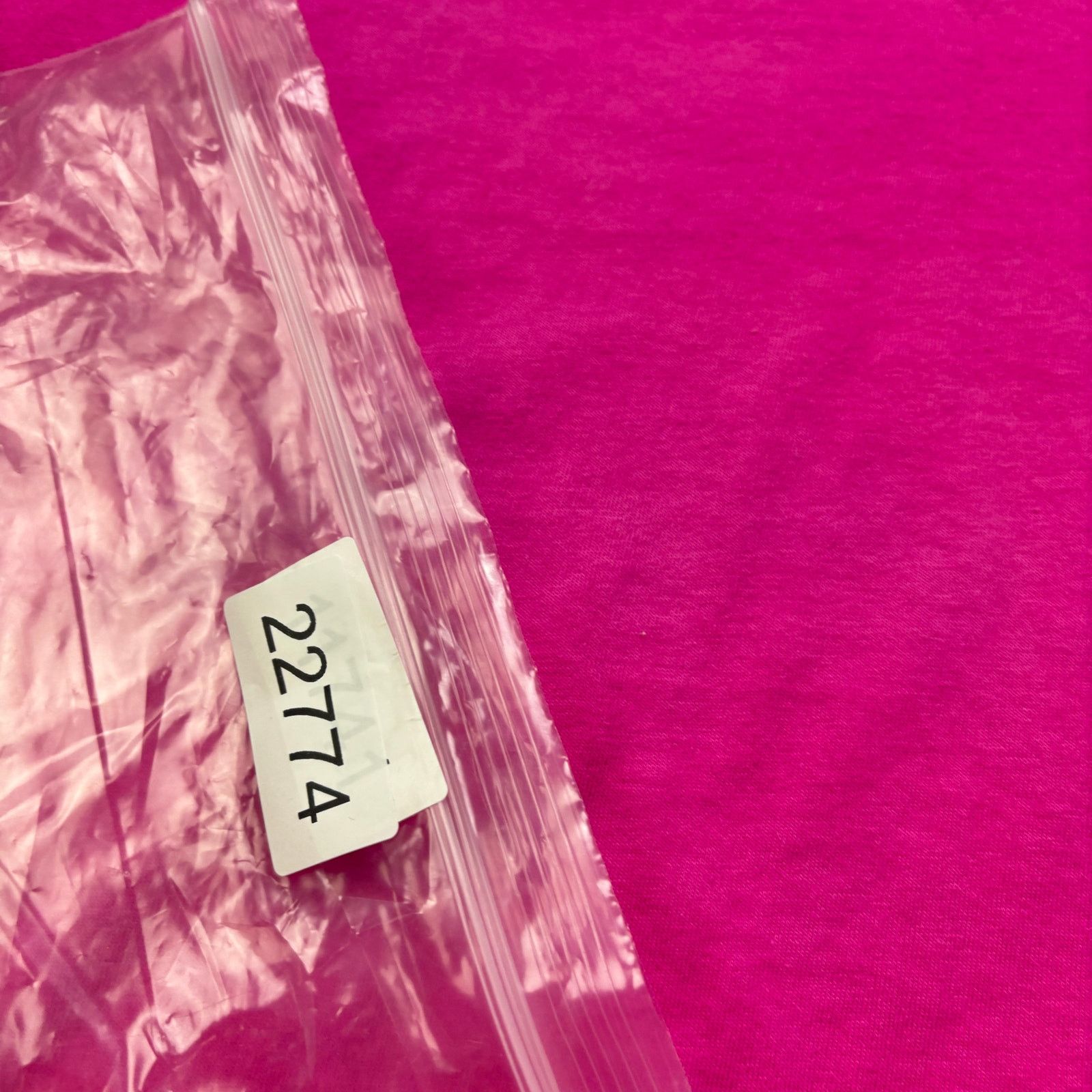 Gap Vintage 90s Gap Pocket T Shirt Pink Men's Small Selvedge Size US S / EU 44-46 / 1 - 10 Thumbnail