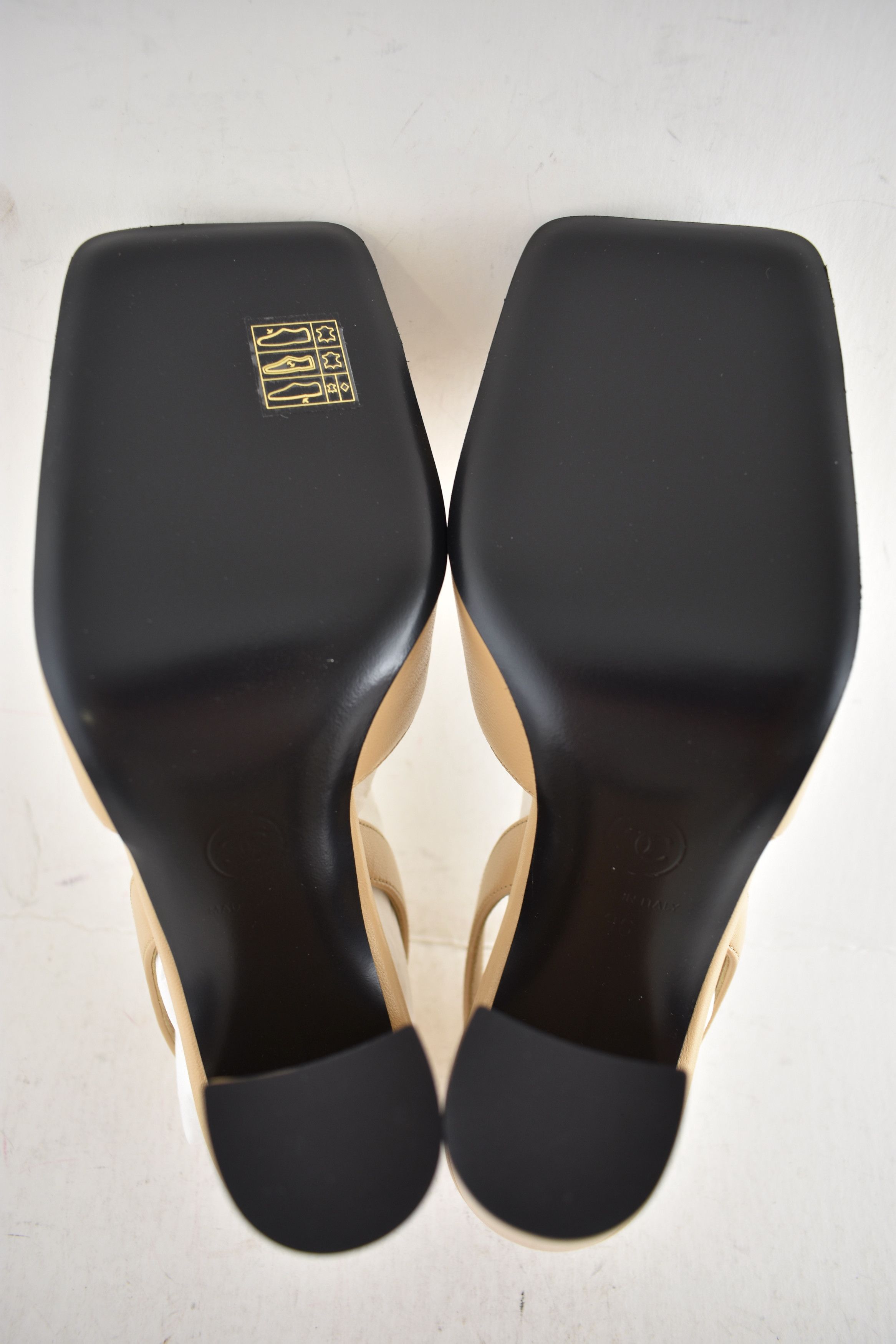 Chanel 26S Blazy Black Square Toe CC Slingback Block Heel Pump 36 Size US 6 / IT 36 - 17 Thumbnail