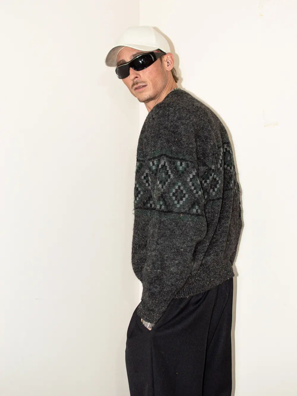 Burberry × Designer × Japanese Brand Vintage 90s Burberry wool knitted chunky geometric sweater Size US L / EU 52-54 / 3 - 3 Thumbnail