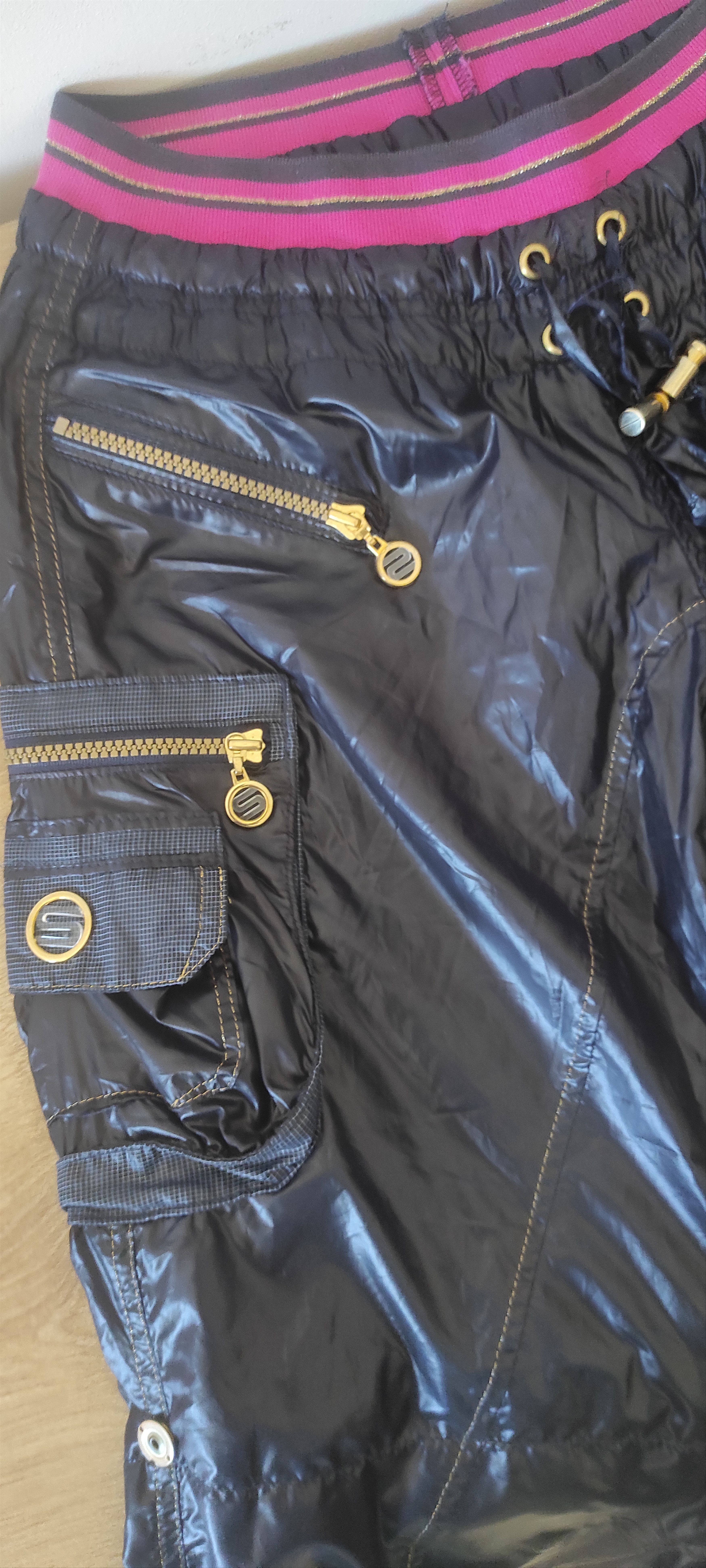 Sportalm Kitzbuhel Sportalm Vintage Capri Cargo Shorts Y2K | Multi Pocket Size 26" / US 2 / IT 38 - 16 Thumbnail