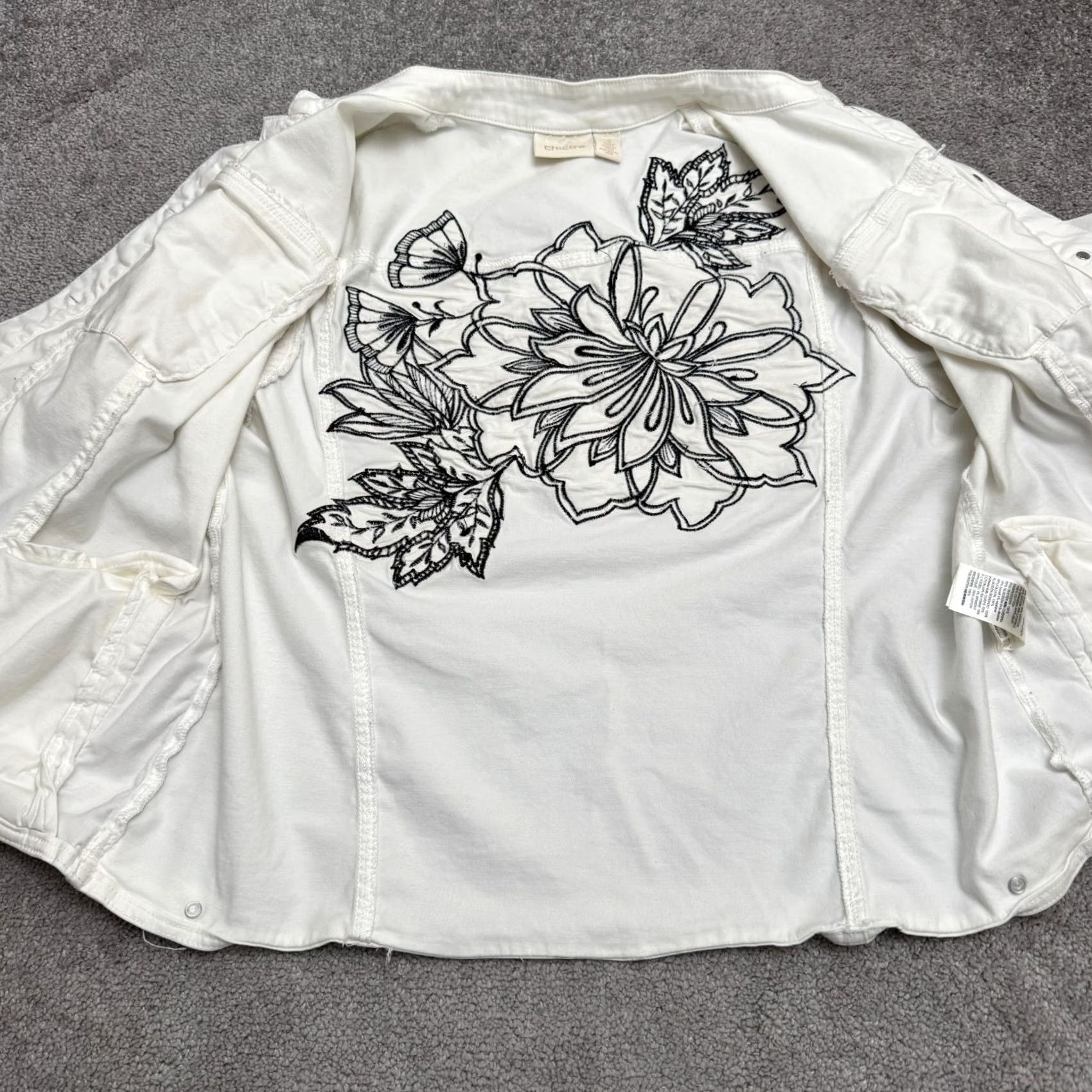 Vintage Chico's Jacket Women 3/XL White Denim Floral Embroidered Style Button Collarless Size XL / US 12-14 / IT 48-50 - 4 Thumbnail