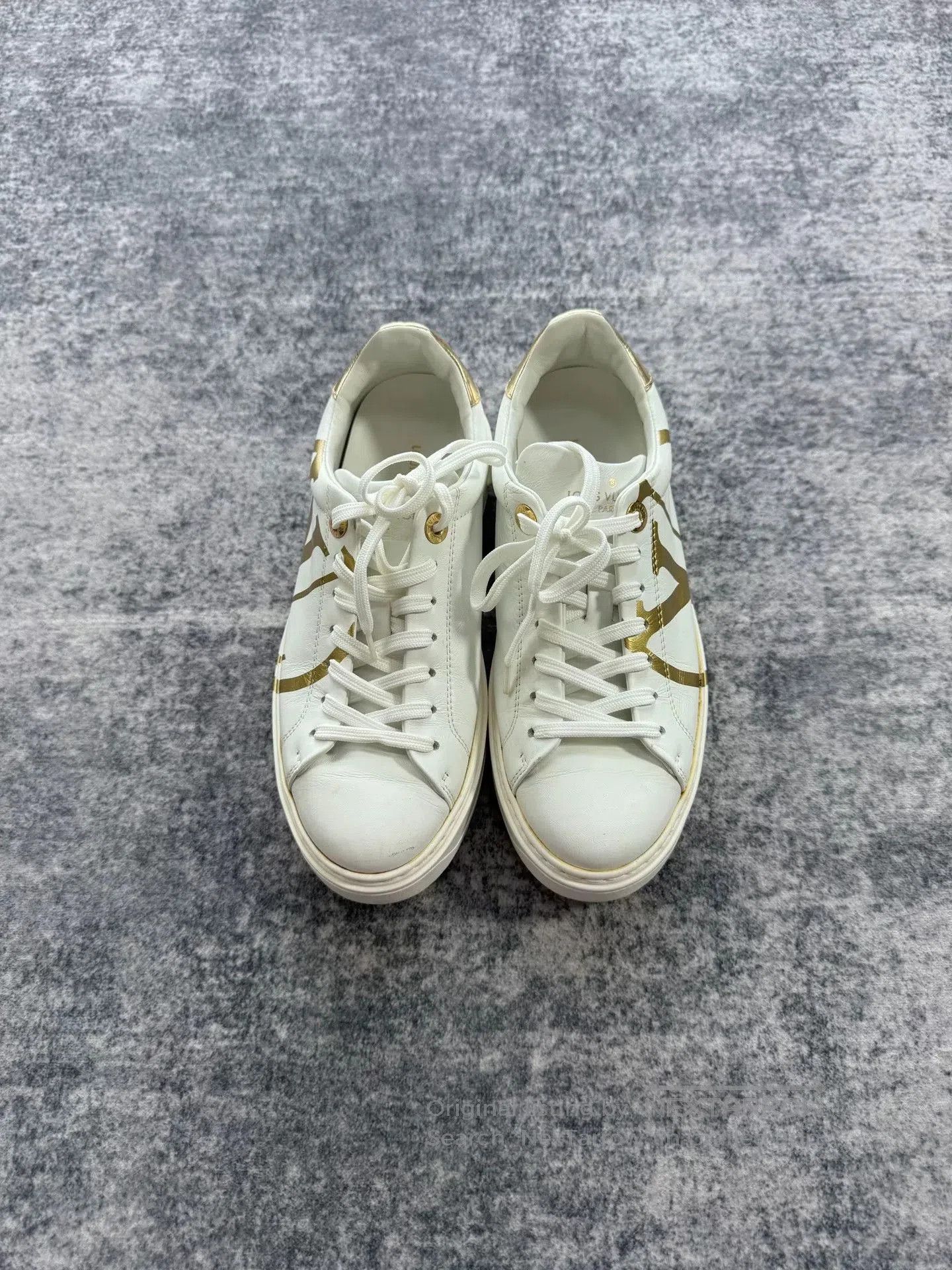 Louis Vuitton Louis Vuitton Gold Logo Platform Shoes. Size US 5 / IT 35 - 2 Thumbnail