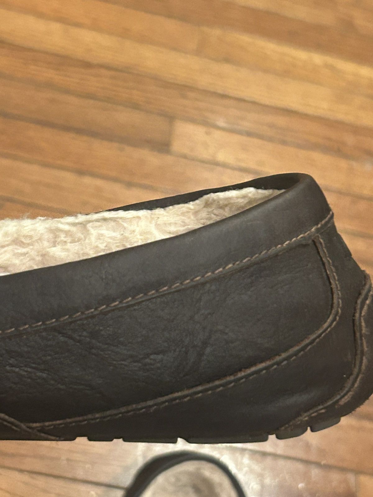 Ugg UGG Ascot Men's Leather Slipper, size 11EEE Size US 11 / EU 44 - 5 Thumbnail
