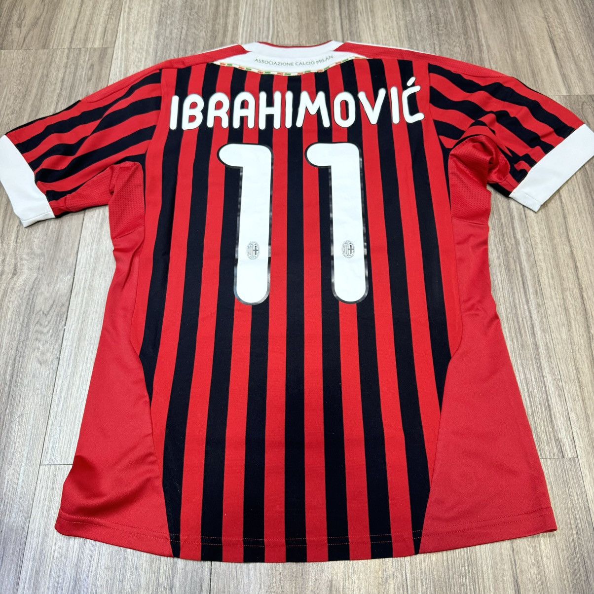 Adidas AC Milan 11/12 home shirt #11 Ibrahimovic Size US S / EU 44-46 / 1 - 2 Thumbnail