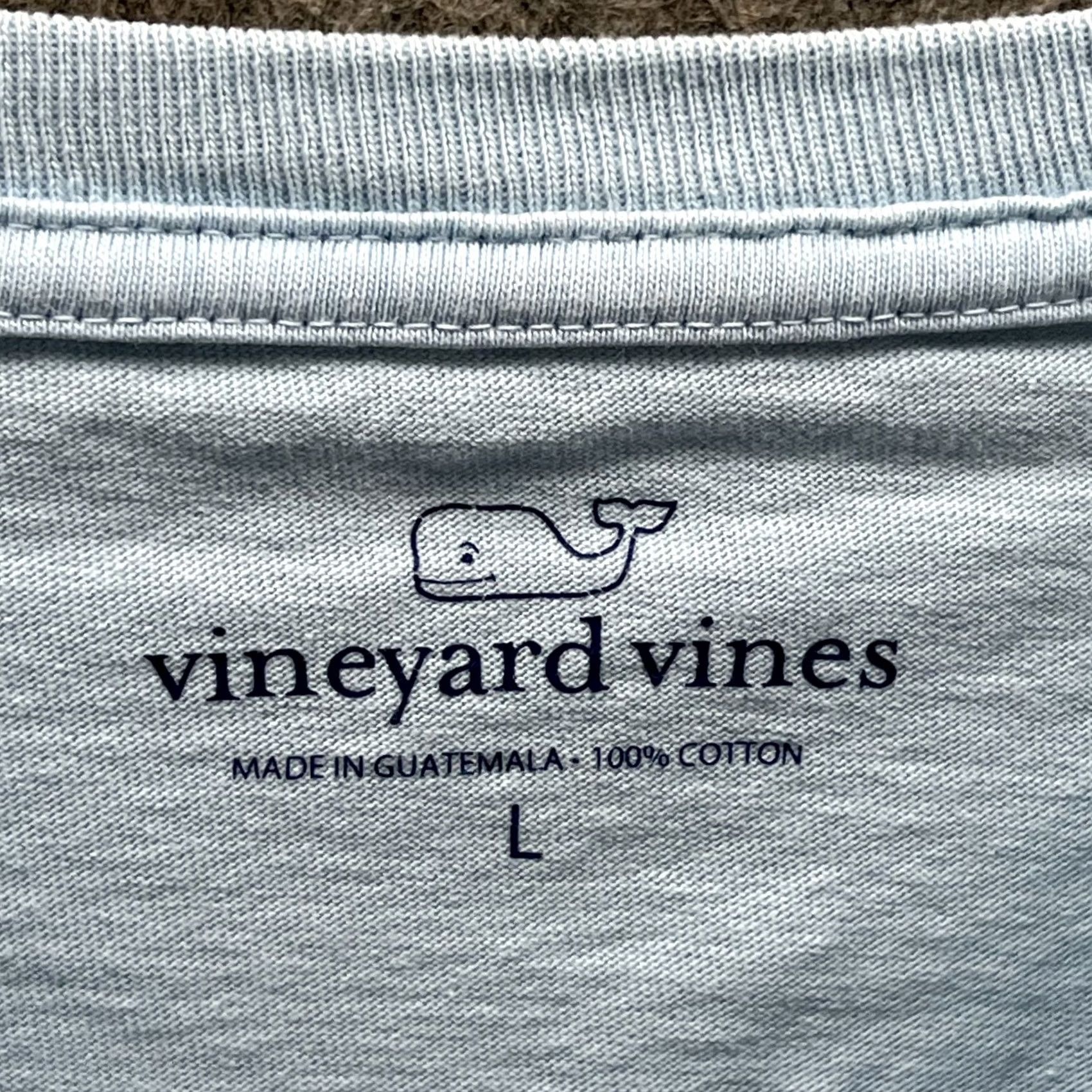 Vineyard Vines Vineyard Vines Shirt Mens Large Blue Pocket Whale Logo Tee Tagless Casual Soft Size US L / EU 52-54 / 3 - 6 Thumbnail