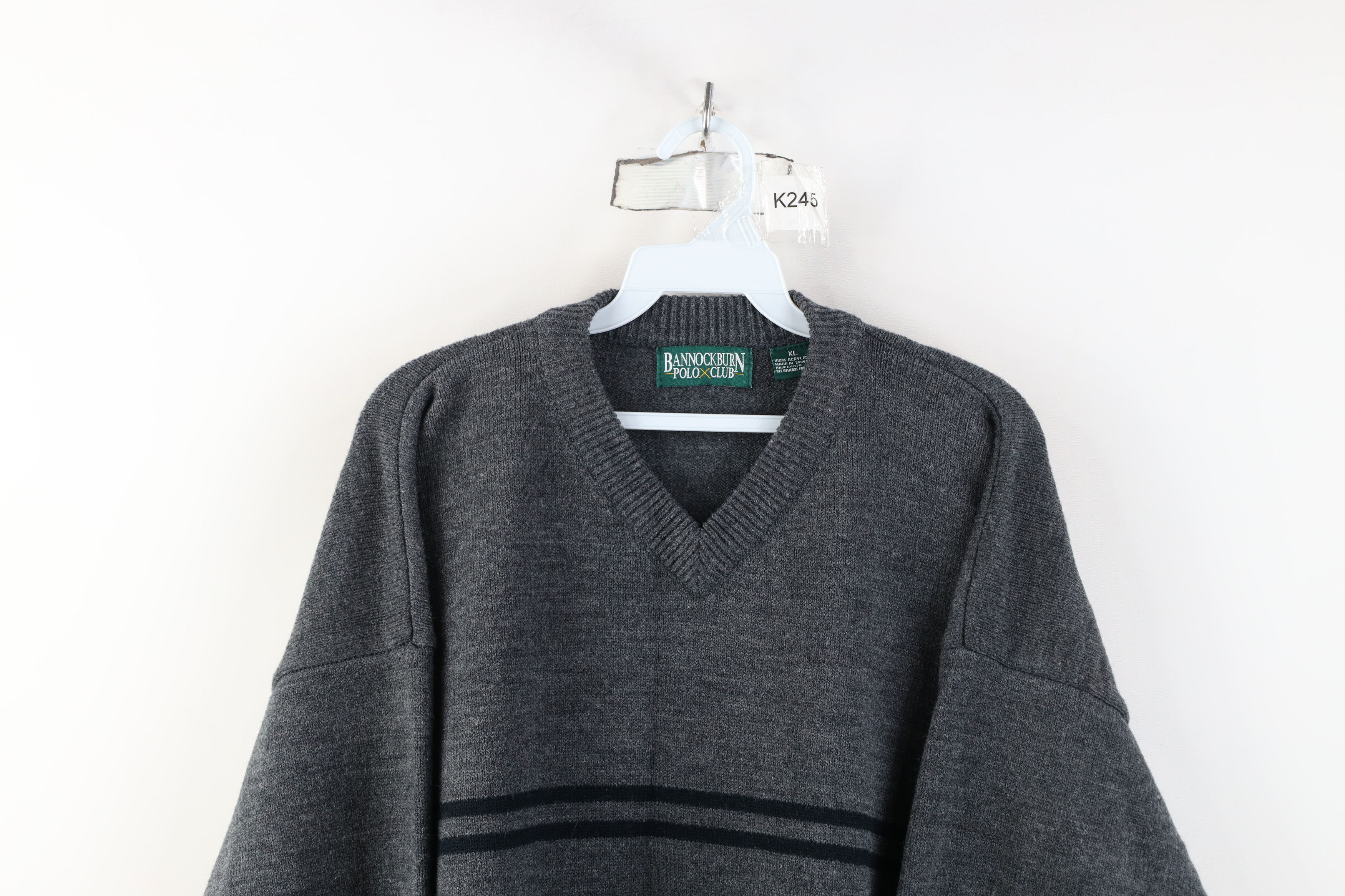 Vintage Vintage 90s Streetwear Ribbed Knit V-Neck Sweater Gray Size US XL / EU 56 / 4 - 2 Thumbnail