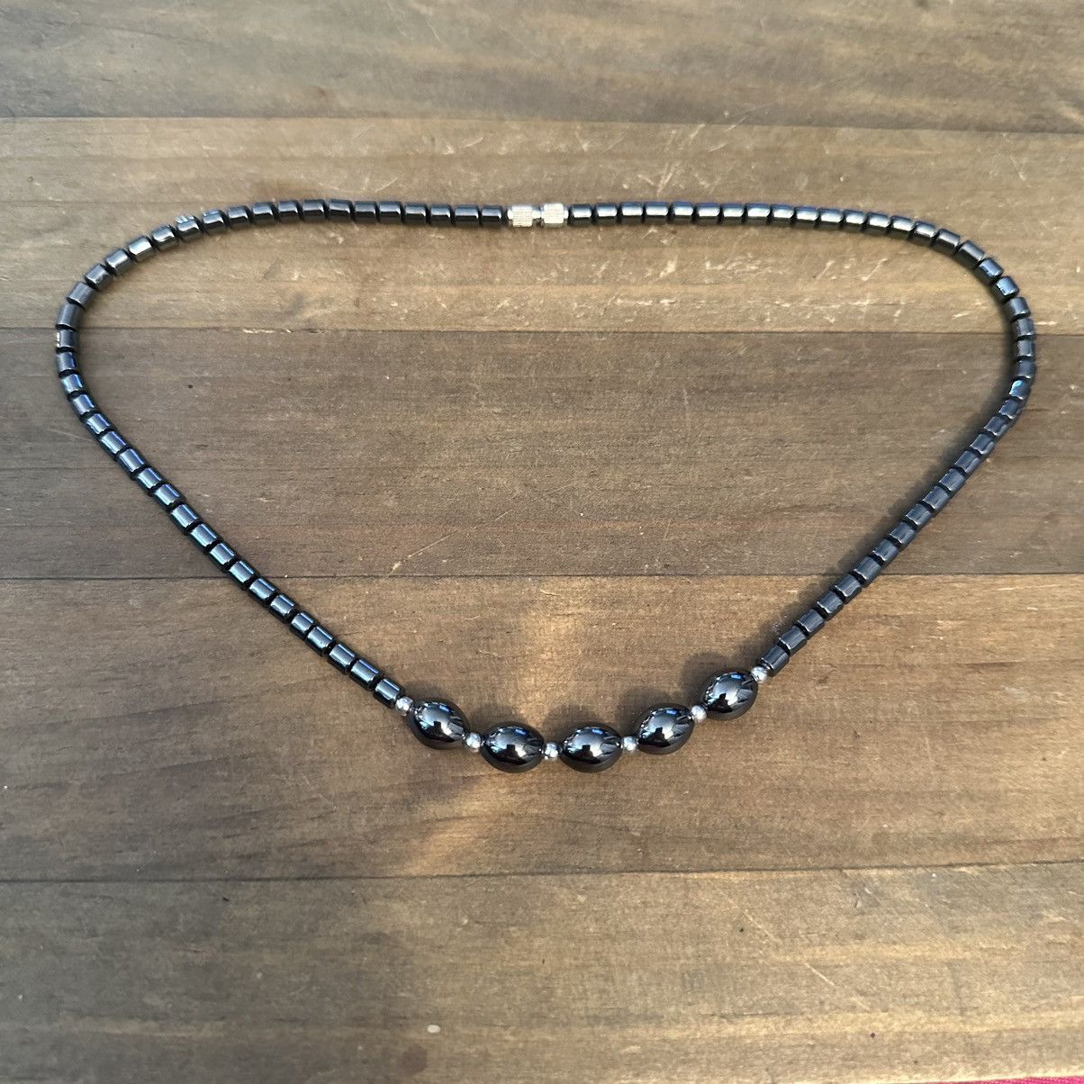 Vintage Vintage hematite barrel bead necklace Size ONE SIZE - 2 Thumbnail