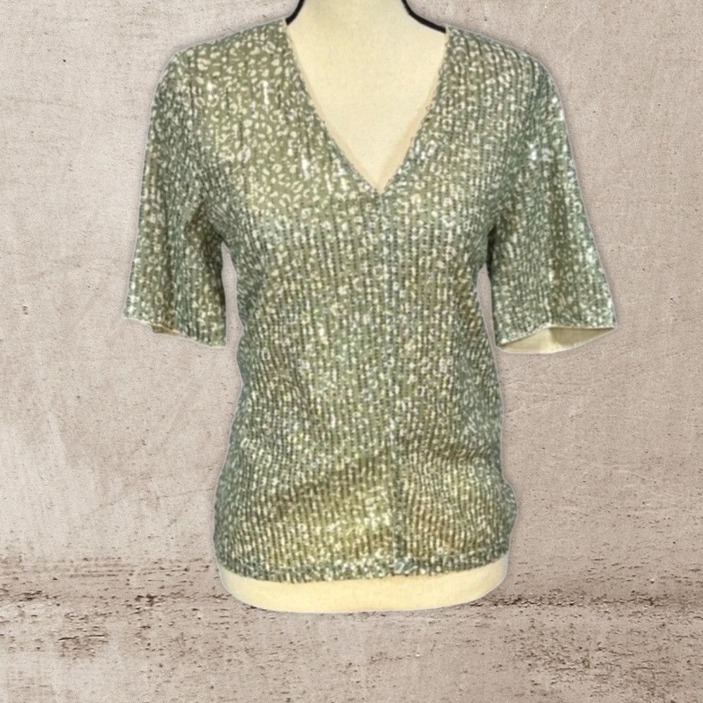 Gabrielle Gabrielle Woven Sequin Top NWT Size M / US 6-8 / IT 42-44 - 1 Thumbnail