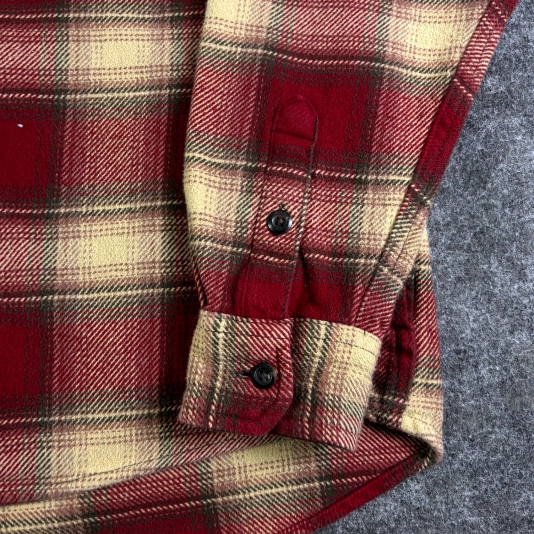Orvis Orvis Mens Red Plaid Flannel Shirt M Collared Button-Up Heavyweight Lined Pocketed Seasons Fall Winter Classic Chest 45in Casual Workwear Size US M / EU 48-50 / 2 - 7 Thumbnail
