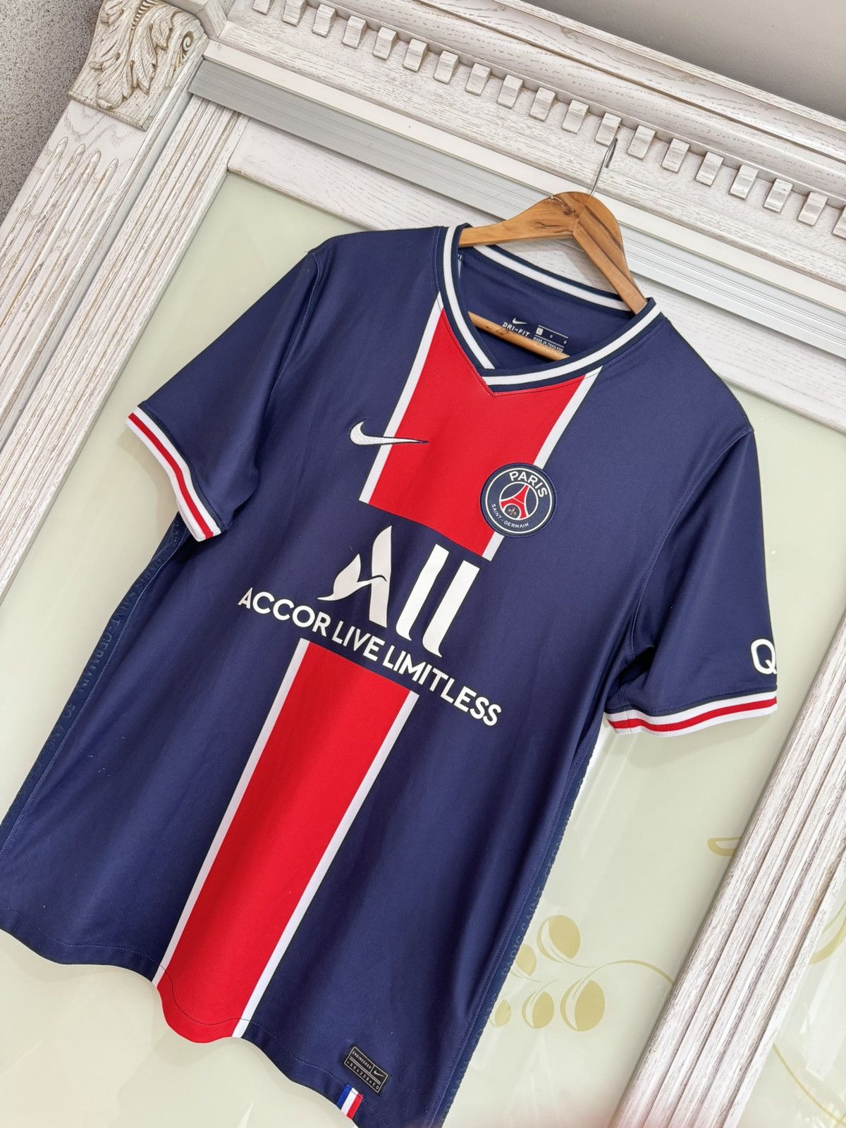 Nike PSG Paris Saint Germain 2020-2021 Home Soccer Jersey Kit Size US L / EU 52-54 / 3 - 4 Thumbnail