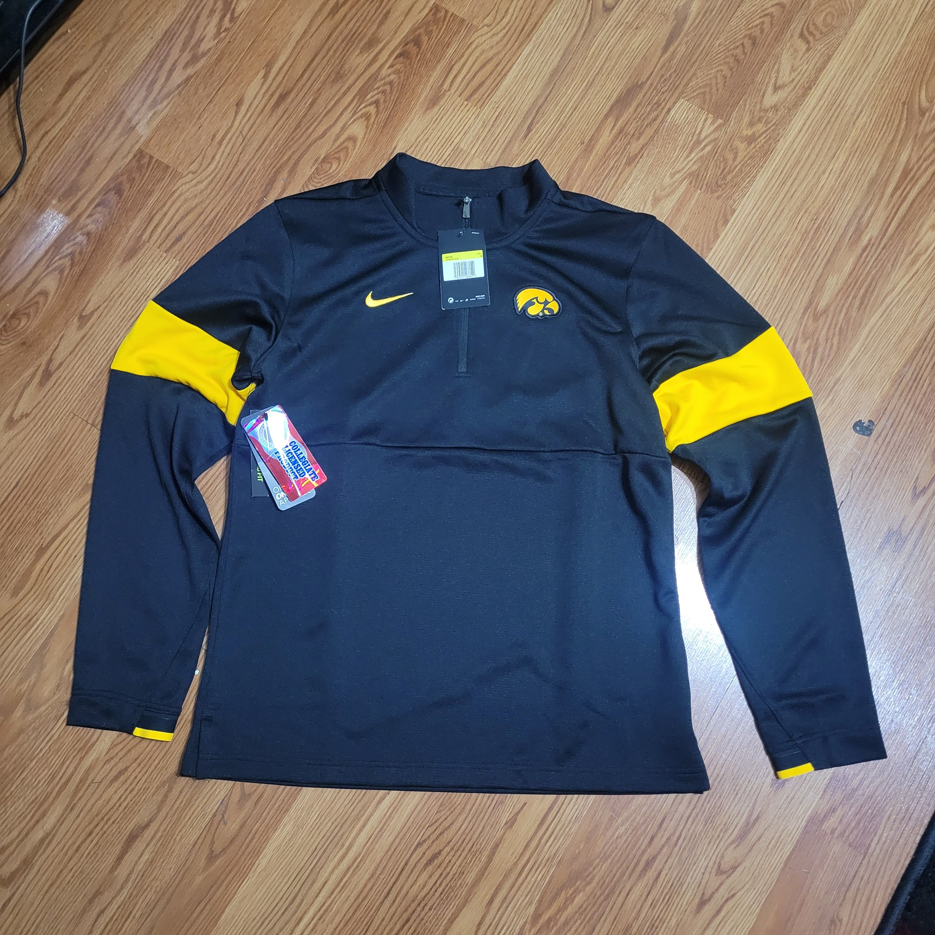 Nike Nike Iowa Hawkeyes Black Gold Dri 1/4 Zip Football Shirt S Size US S / EU 44-46 / 1 - 1 Thumbnail