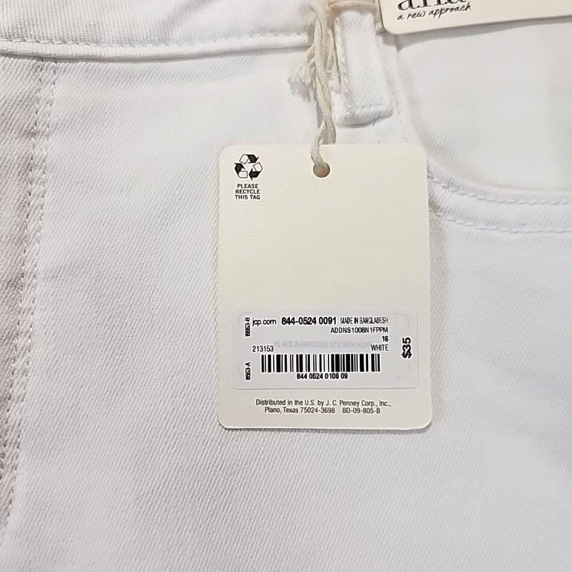 Denime a.n.a White Denim Midi Short Womens Size 16 Mid Rise 5" Inseam Flat Front 5-Pocket Rough Hem Casual Beach Womens Size 38" / US 16 / IT 52 - 7 Thumbnail