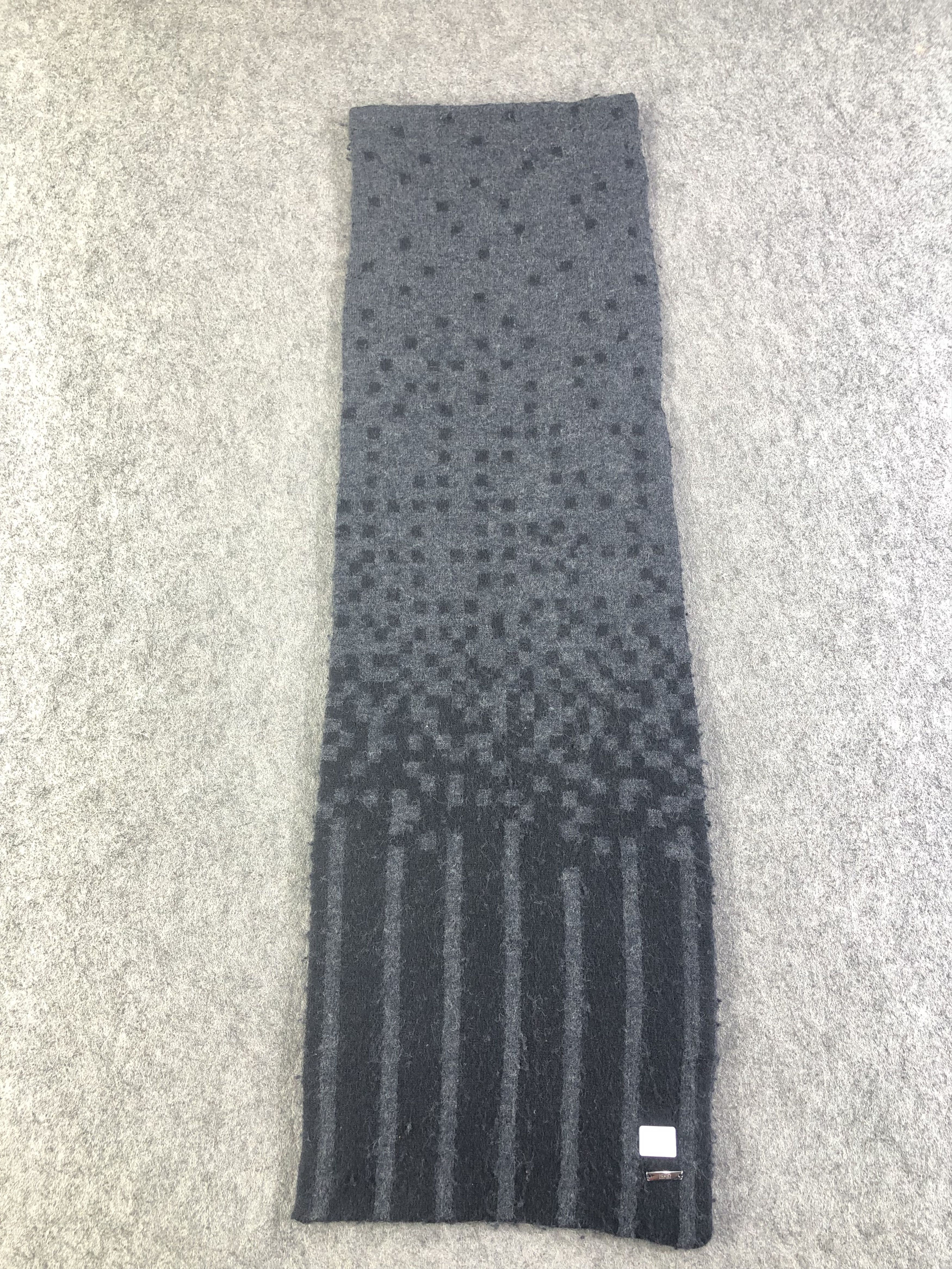Hugo Boss Hugo Boss Scarf / Muffler / Neckwear Size ONE SIZE - 3 Thumbnail