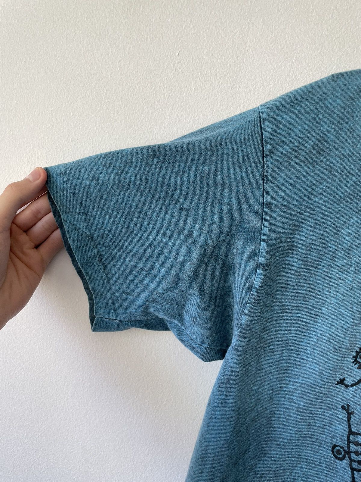 Vintage Vintage 90s Teal Native Tribe Graphic tee Size US L / EU 52-54 / 3 - 7 Thumbnail