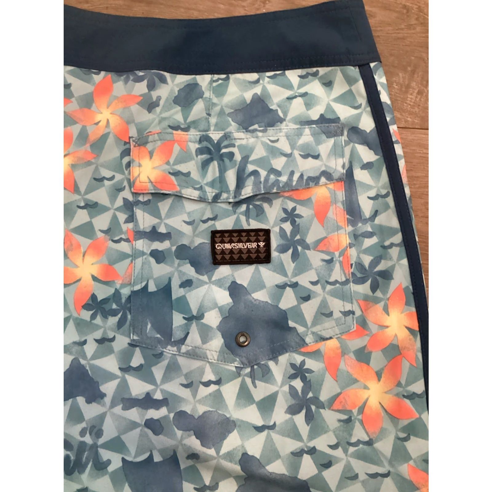 Quiksilver Quiksilver Surfsilk Hawaii Scallop 19" Boardshorts - Delph Blue - Men, Board Shorts, 42, Blue, Floral, Beach, Hawaiian, Pockets, Drawstring Size US 42 / EU 58 - 5 Thumbnail