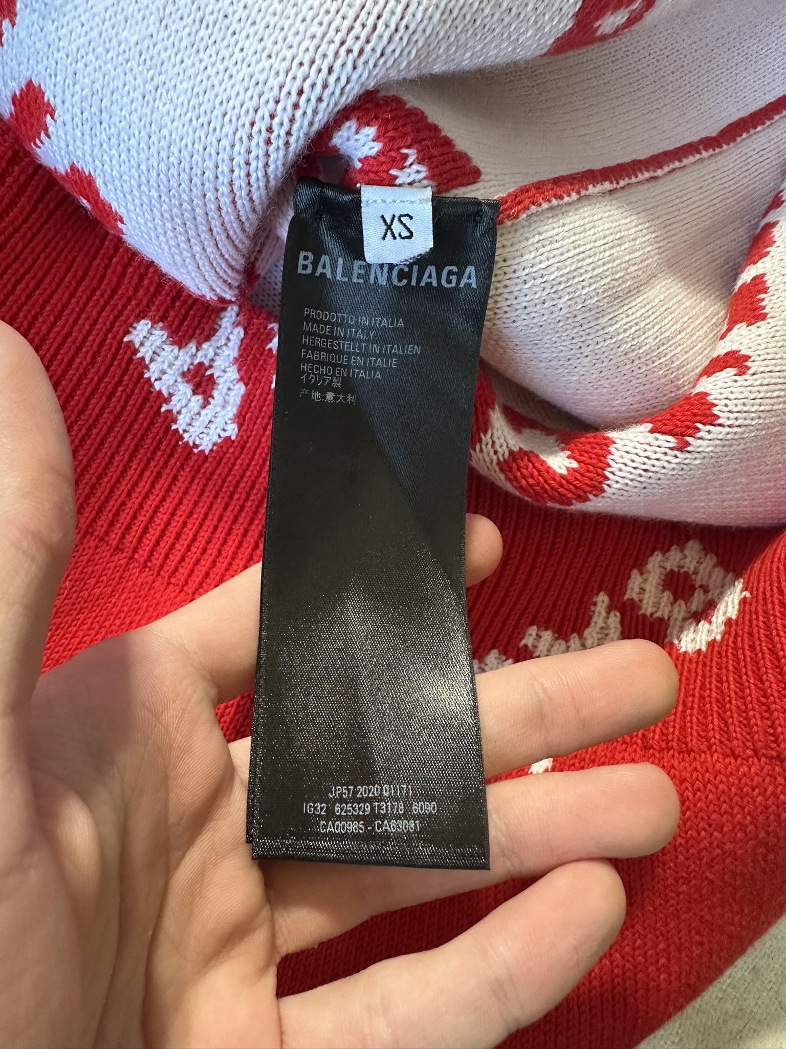Balenciaga Balenciaga Sweater Allover Logo Red Size US XS / EU 42 / 0 - 8 Thumbnail