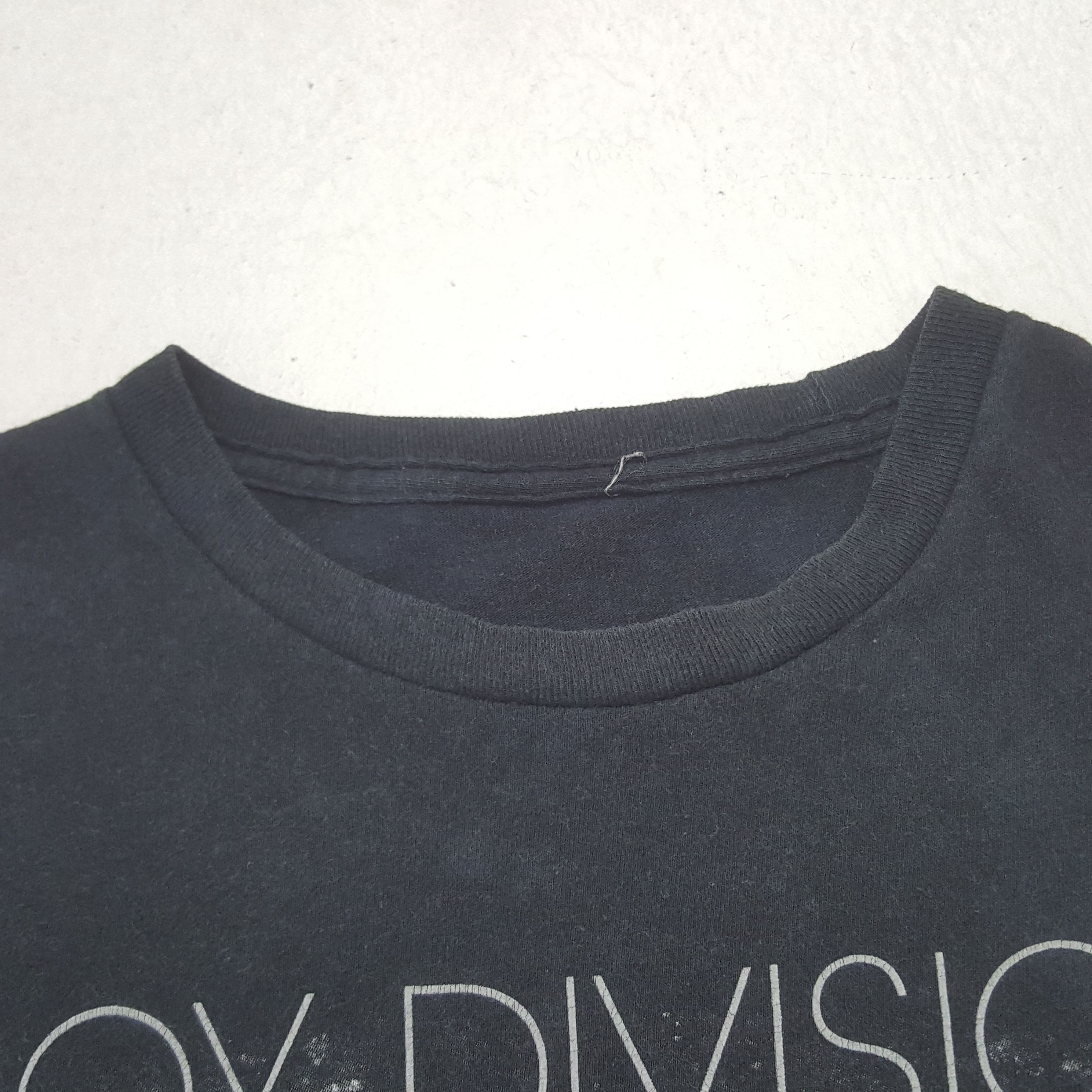 Band Tees Vintage Joy Division American Rock Band Tshirt Size US XS / EU 42 / 0 - 4 Thumbnail