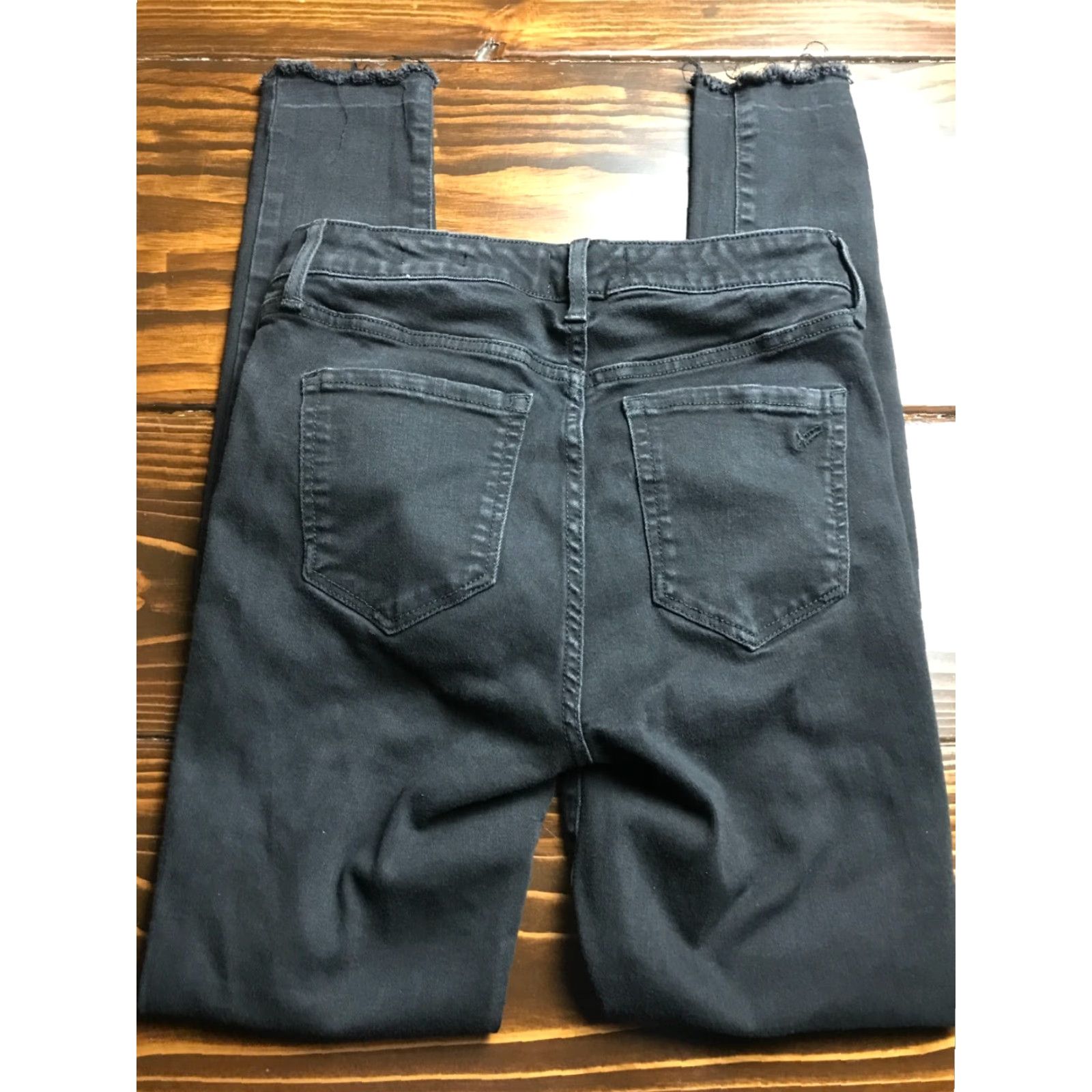 Vintage William Rast Jeans Women's Size 27 Black Denim High Rise Distressed Sculpted Size 27" / US 4 / IT 40 - 2 Thumbnail