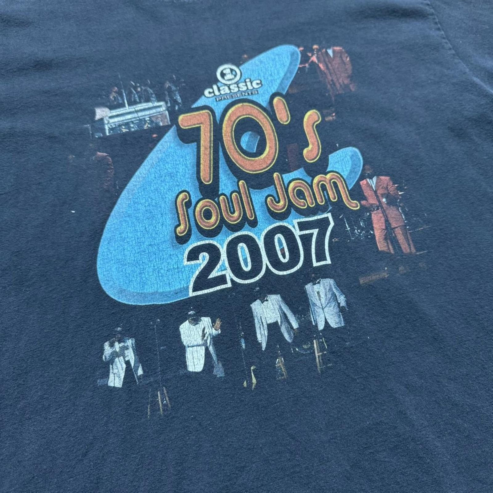 Other 2007 “Classics Presents 70’s Soul Jam” Vintage Y2K T-shirt Size US L / EU 52-54 / 3 - 3 Thumbnail