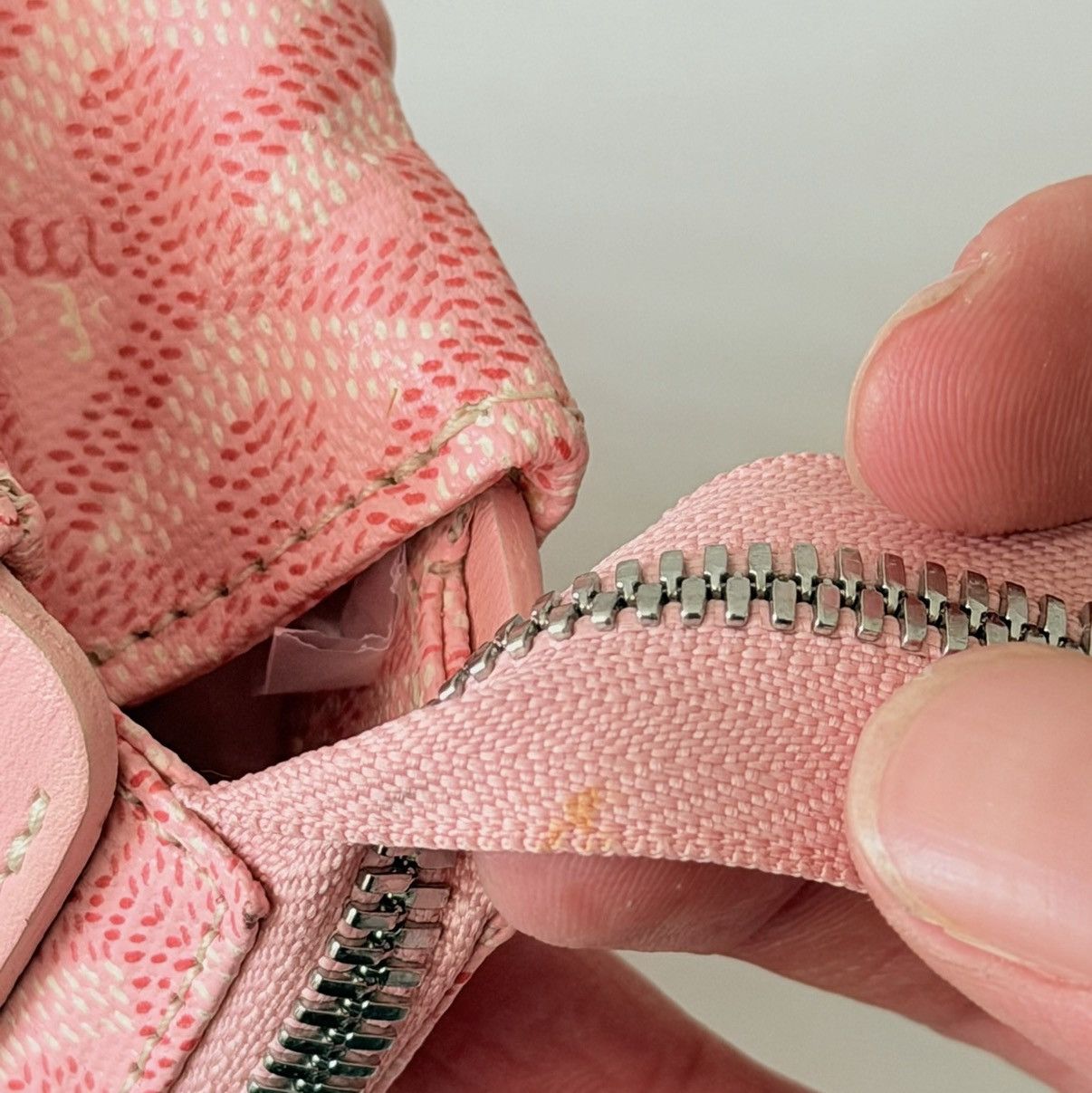 Goyard Goyard Pink Clutch Bag Rare Mirror PM Toiletry Sakura Pearl Size ONE SIZE - 6 Thumbnail